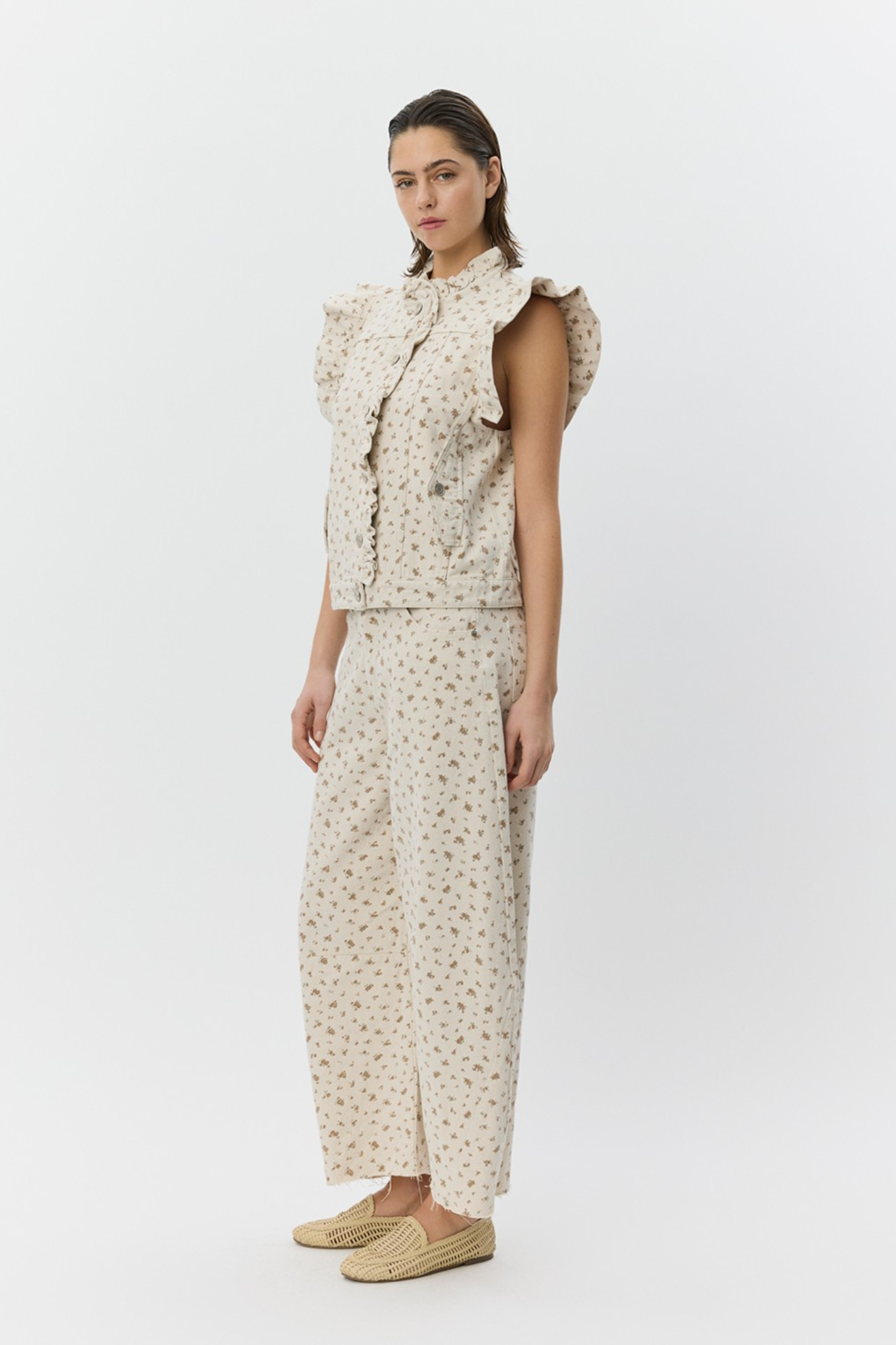 Sofie Schnoor S261215 Farahsw Frill Sleeve Gilet – Rose Flower