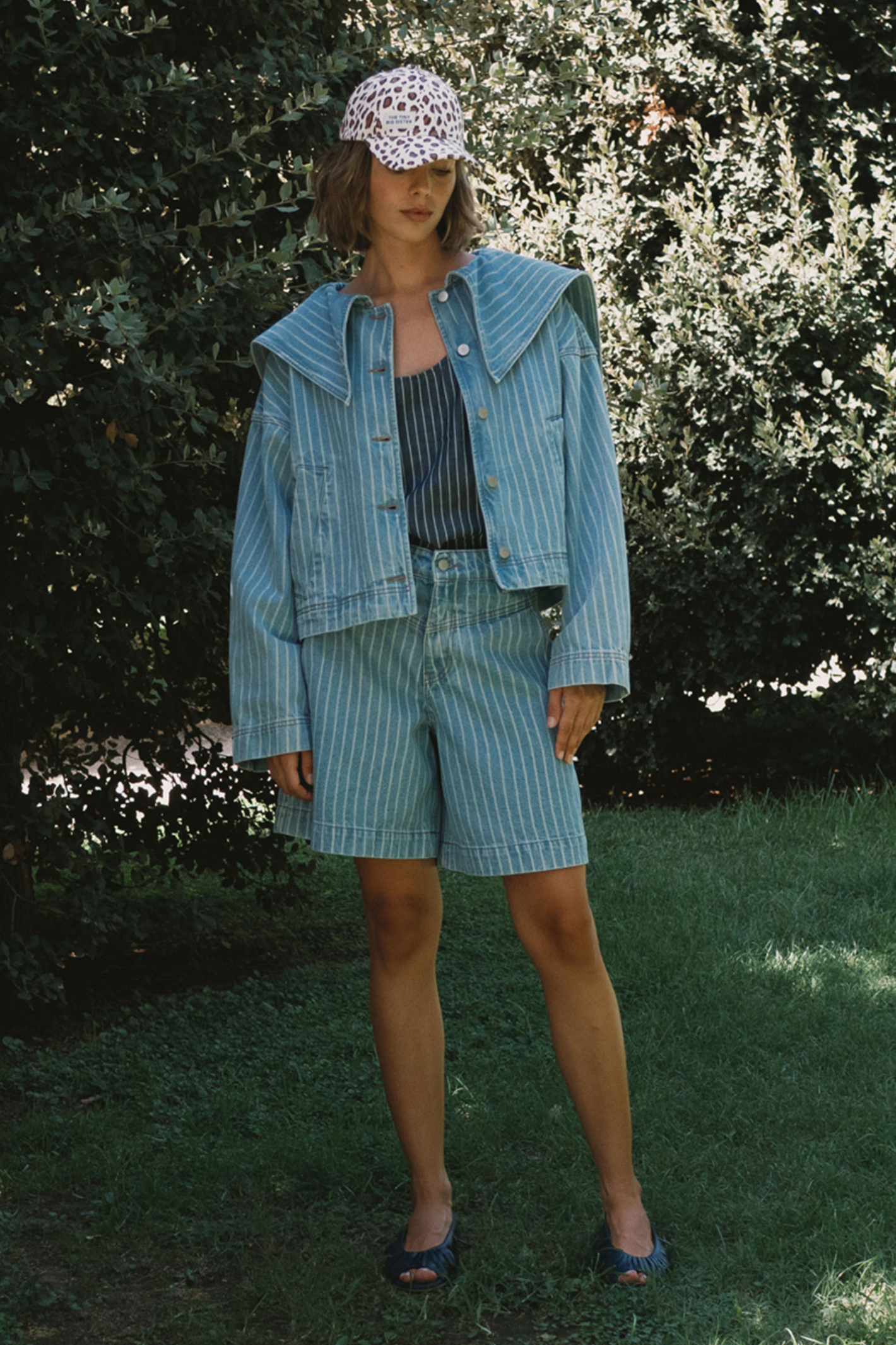 Tiny Big Sister striped cotton jacket with collar and relaxed fit. A stylish, lightweight layer for spring and summer. Shop at Dotique.