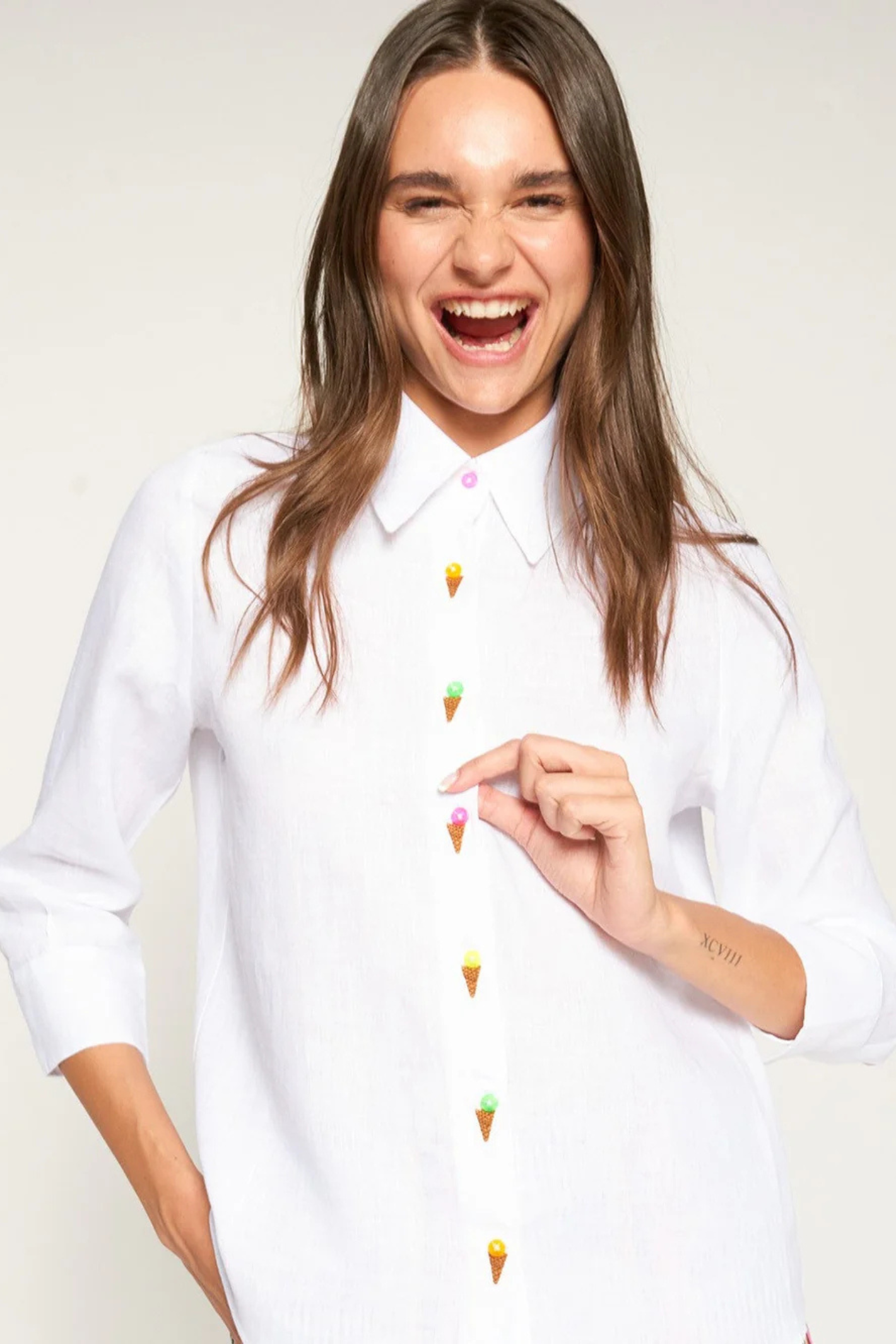 Vilagallo 33209 White Linen Shirt with Ice Cream Embroidery by Vilagallo worn by smiling woman, shop Vilagallo at Dotique