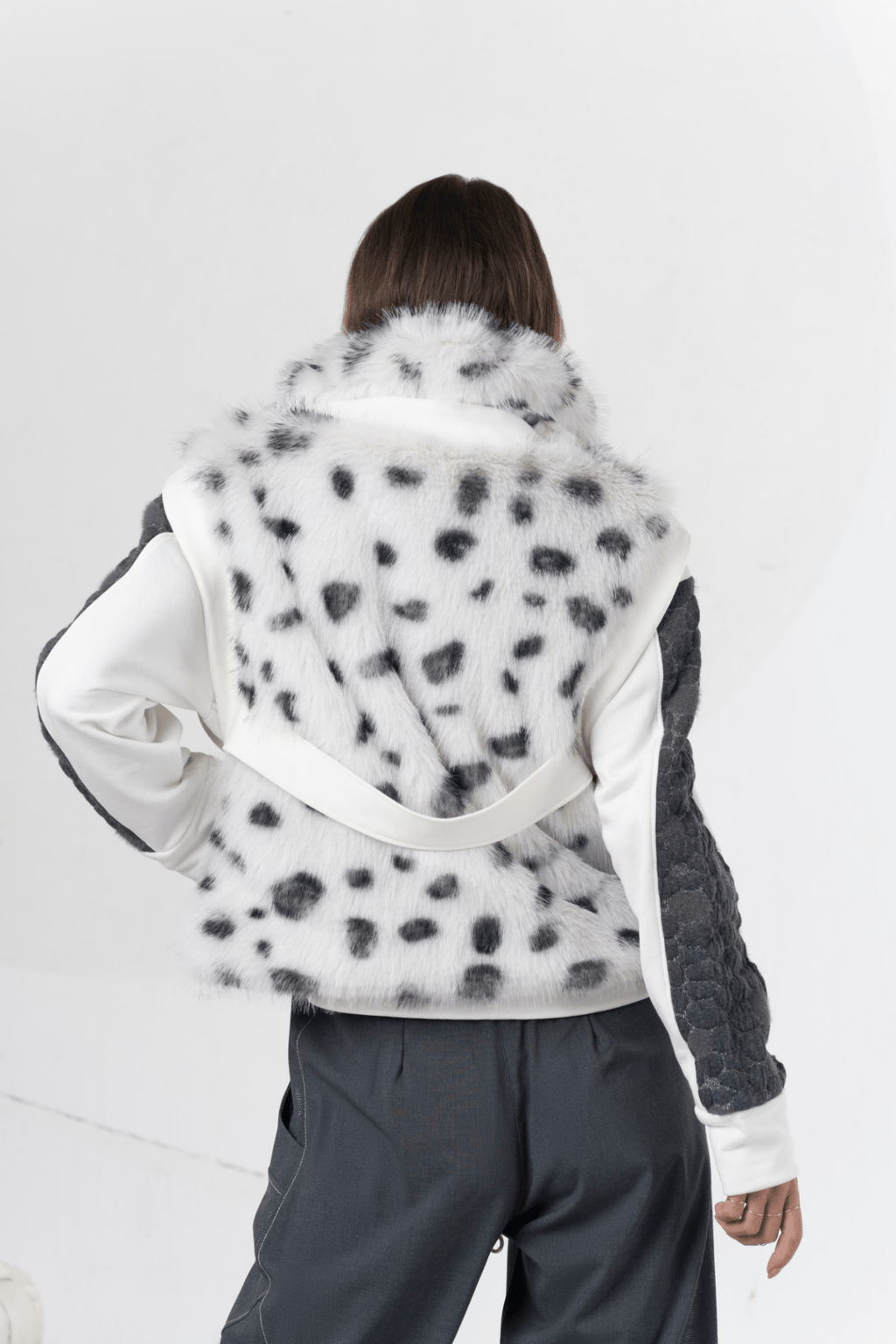 Elisa Cavaletti Faux Fur Hooded Gilet – Audace Anthracite – ELW257029801 23126 - Dotique - Elisa Cavaletti