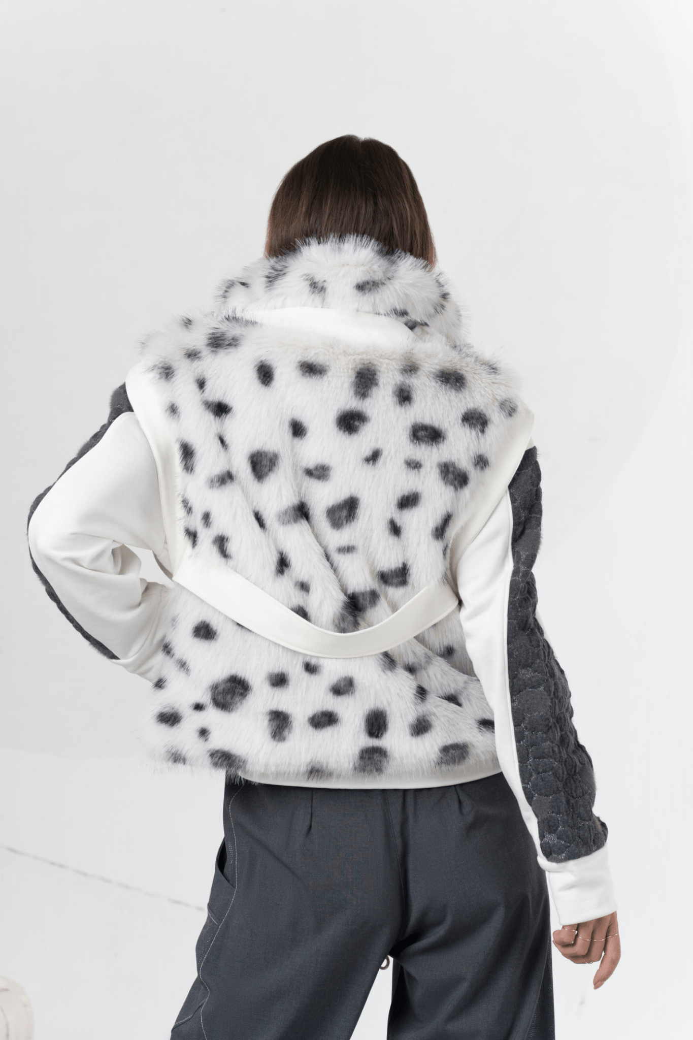 Elisa Cavaletti Faux Fur Hooded Gilet – Audace Anthracite – ELW257029801 23126 - Dotique - Elisa Cavaletti