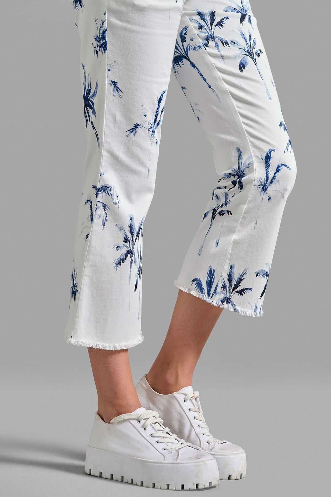 Eve in Paradise Koko Trousers White Blue Palm Print 1087-24370-1044 - Dotique