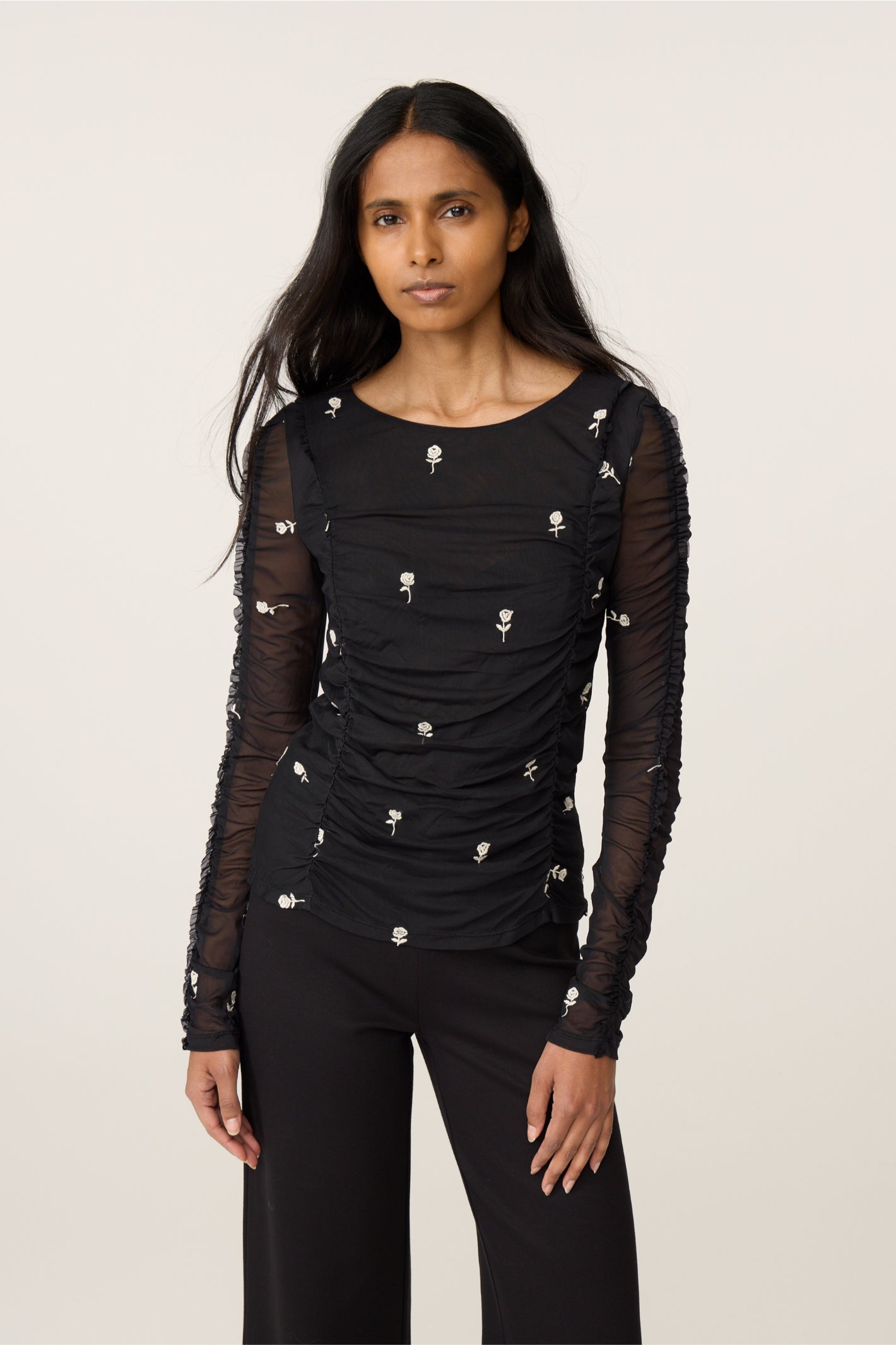 Model wearing Fabienne Chapot Kamea Top Black/Cosy White by Fabienne Chapot, shop Fabienne Chapot at Dotique