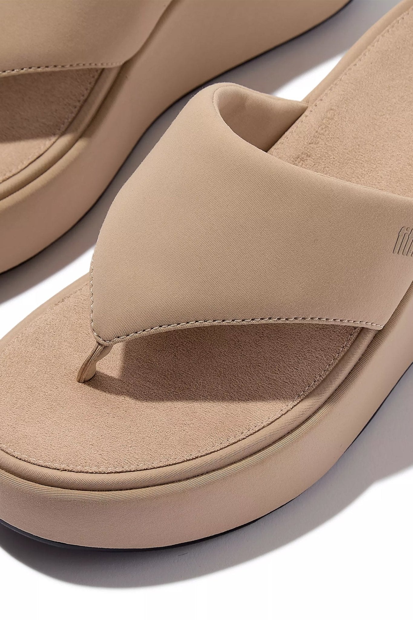 Fitflop Platfforms Wedge Toe - Post Sandals Classic Beige - Dotique