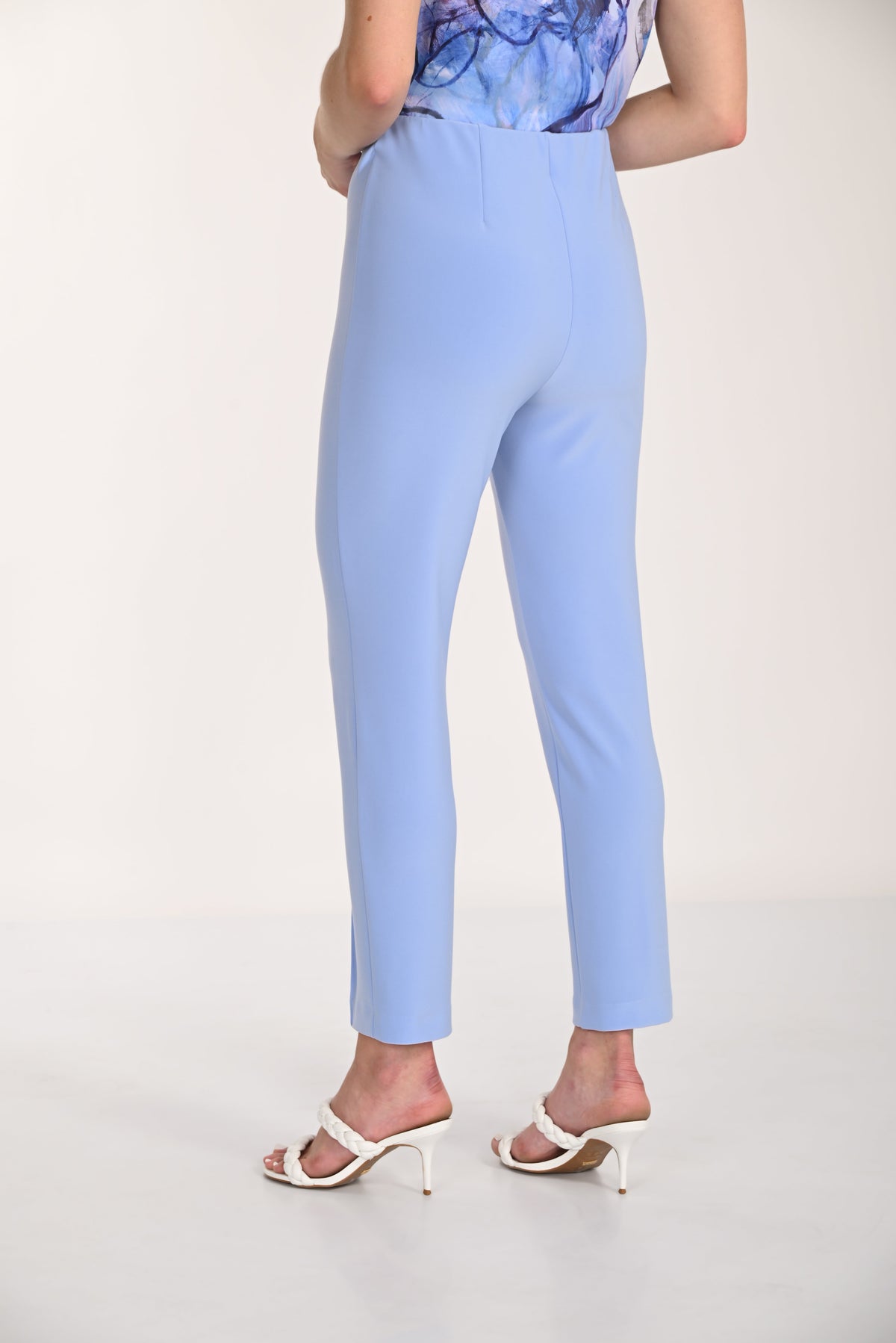 Frank Lyman 266041 slim trousers in Periwinkle, image 3