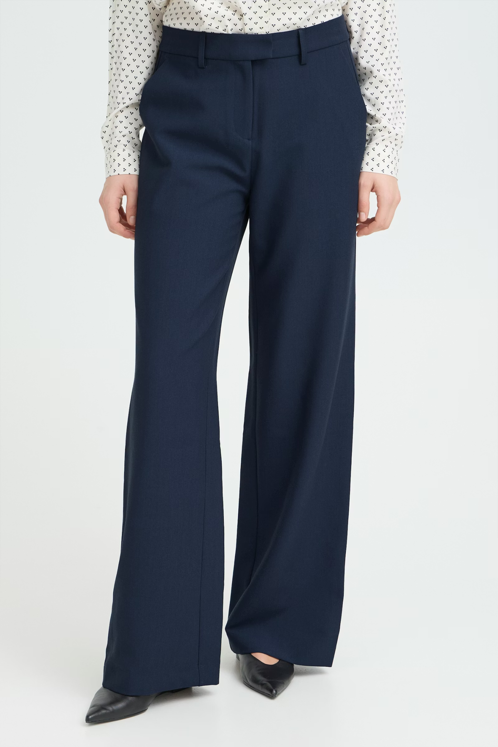 Fransa FRABIGAIL trousers 20617067 in Navy Blazer – women’s tailored trousers – Dotique