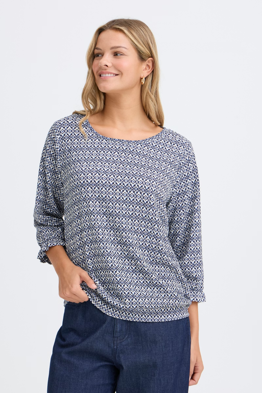 Fransa FRSLOANE T-shirt in Ethnic Lines Navy – women’s graphic tee – Dotique