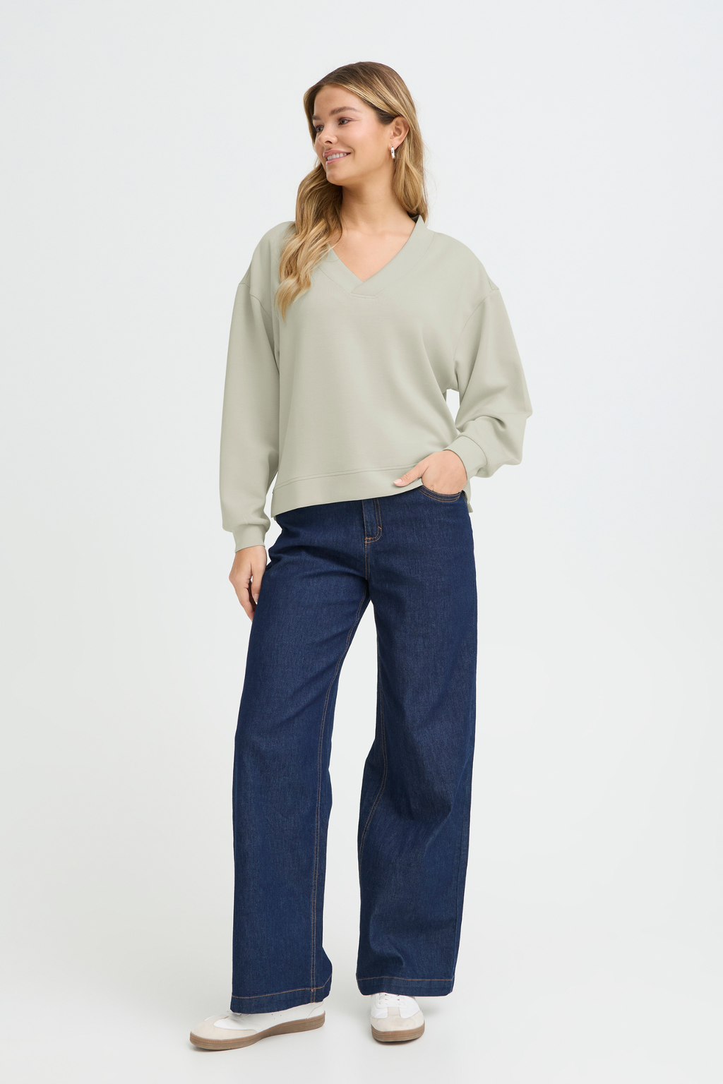 Fransa FRAURORA Mountain Trail jumper with relaxed fit and soft drape in a light neutral tone – Dotique