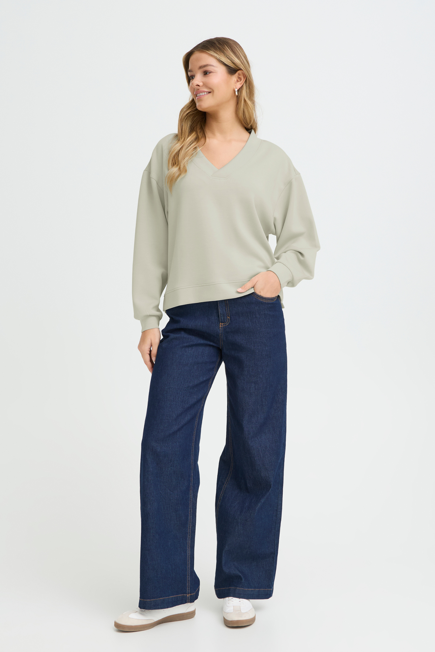 Fransa FRAURORA Mountain Trail jumper with relaxed fit and soft drape in a light neutral tone – Dotique