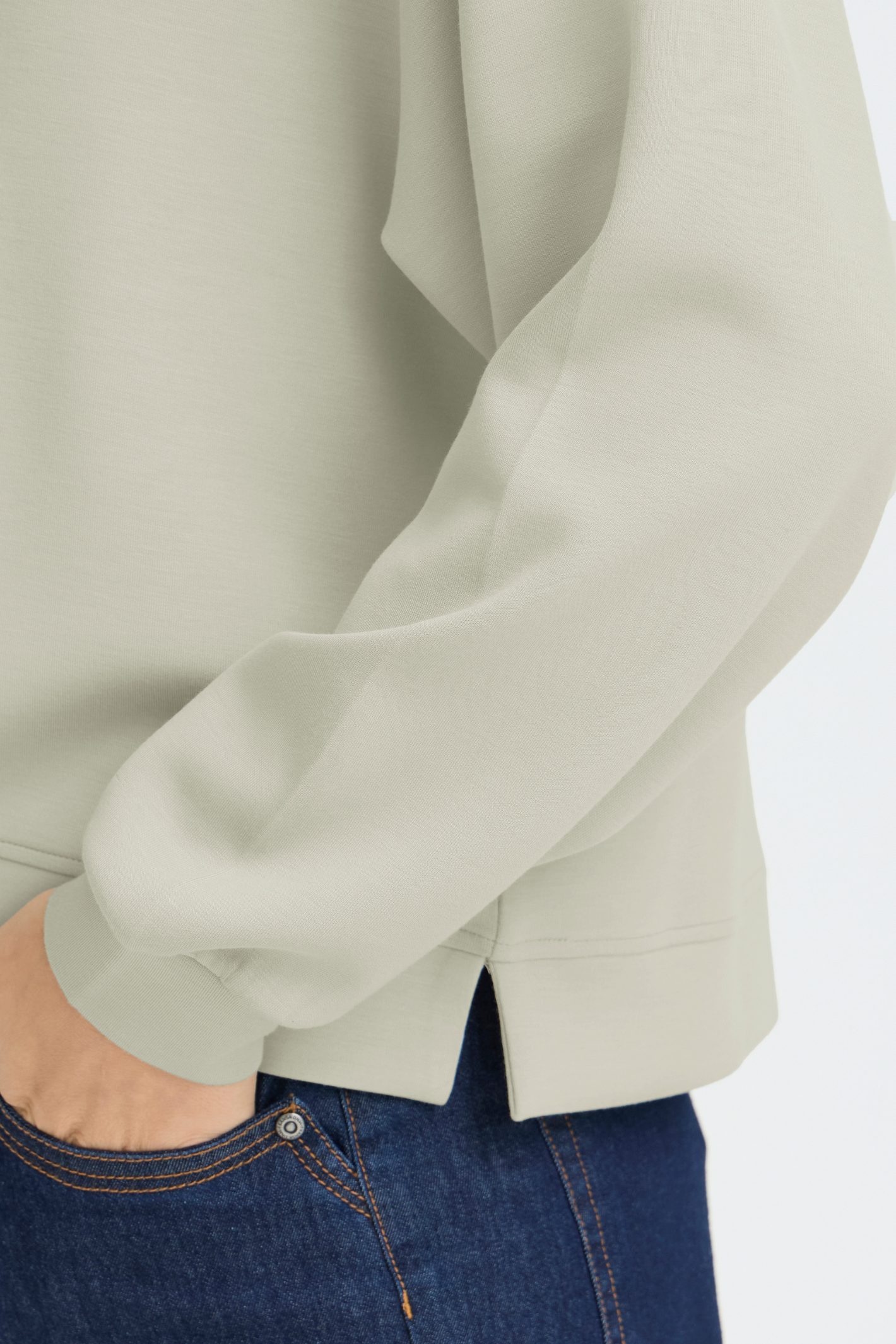 Fransa FRAURORA Mountain Trail jumper with relaxed fit and soft drape in a light neutral tone – Dotique