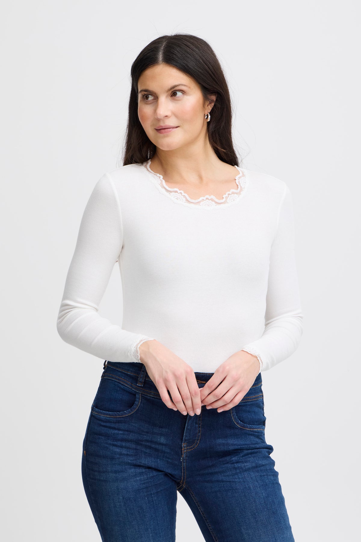 Fransa FRHIZAMOND 2 lace-trim long-sleeved top in Antique White – model front