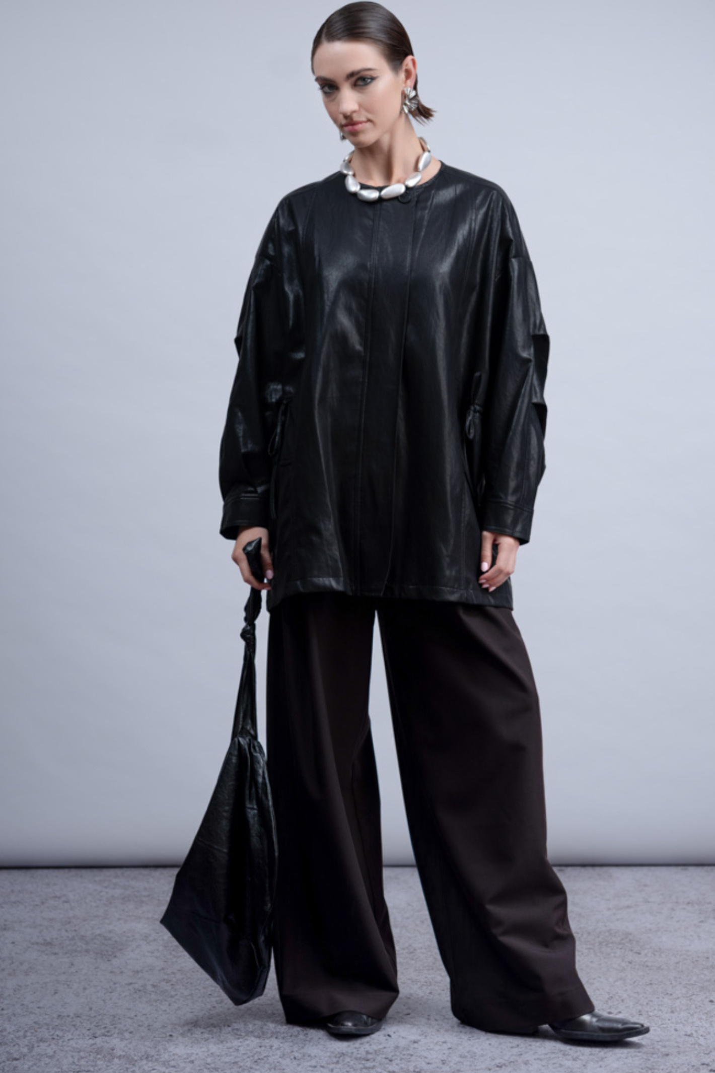 Haako H2011 black oversized faux leather jacket – Dotique