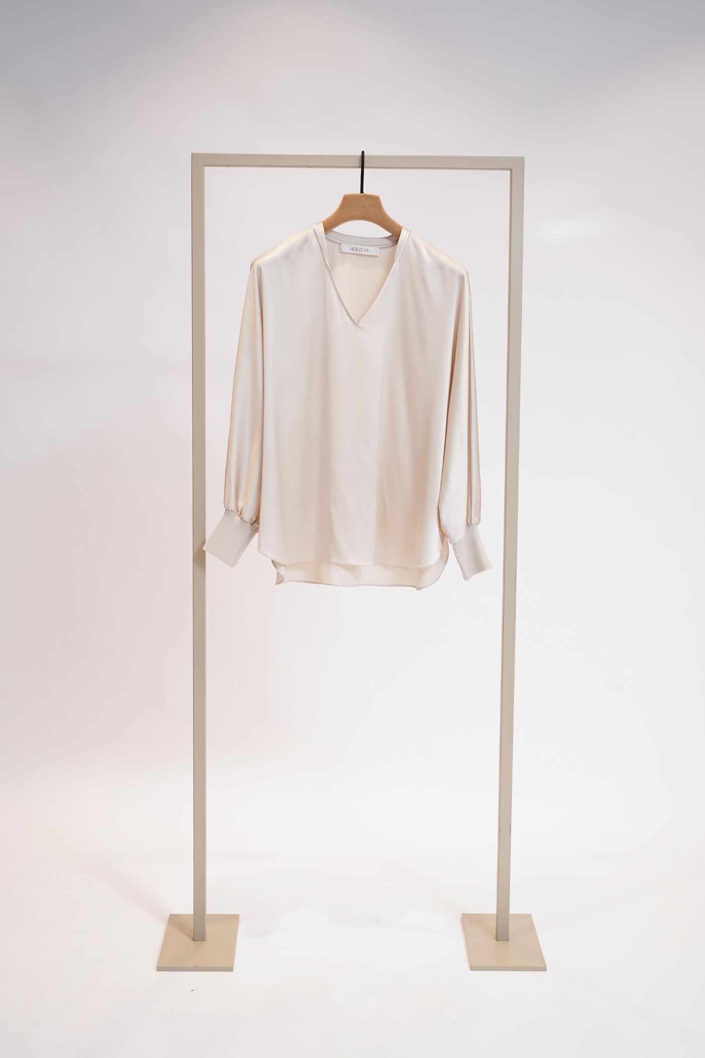 Herzens Silk Blouse Emilia - Limestone 25263-6100-130-36