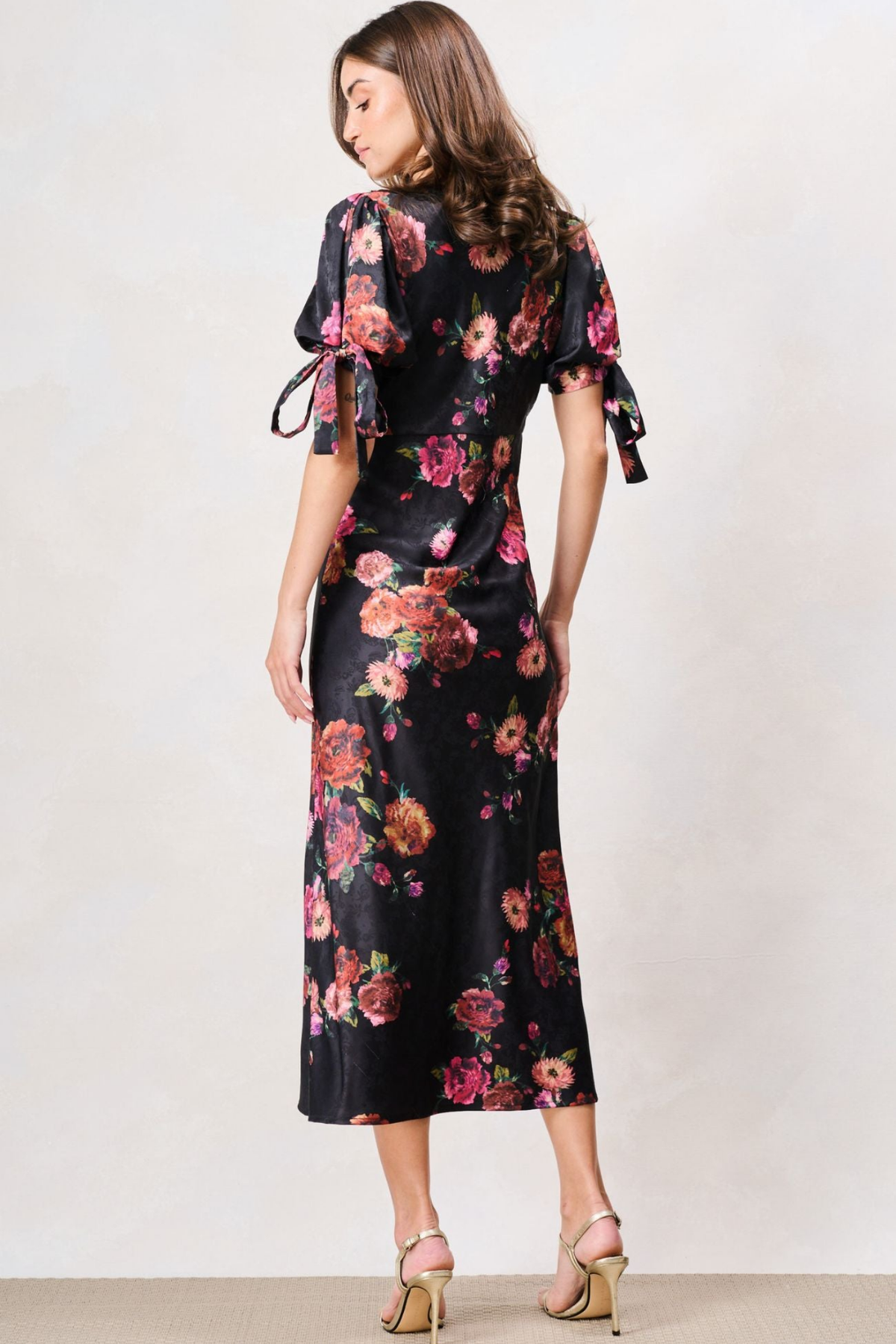 Hope & Ivy Petite Tanya Satin Occasion Dress floral satin midi dress by Hope and Ivy You can Shop Hope and Ivy at Dotique