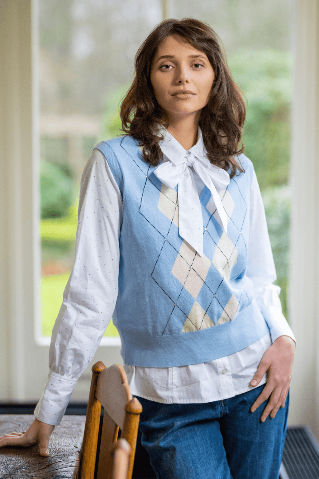 White HV Society blouse with dotted detail and bow tie neck – Dotique

