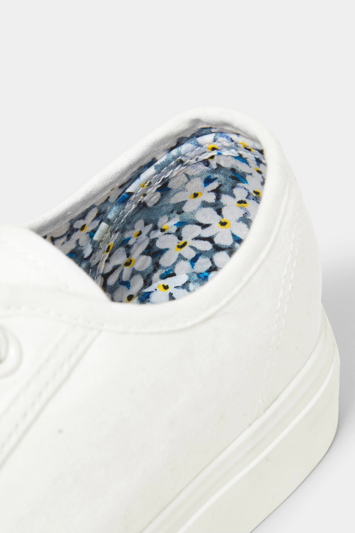 Joe Browns KC316A White Got To Have It Pumps at Dotique