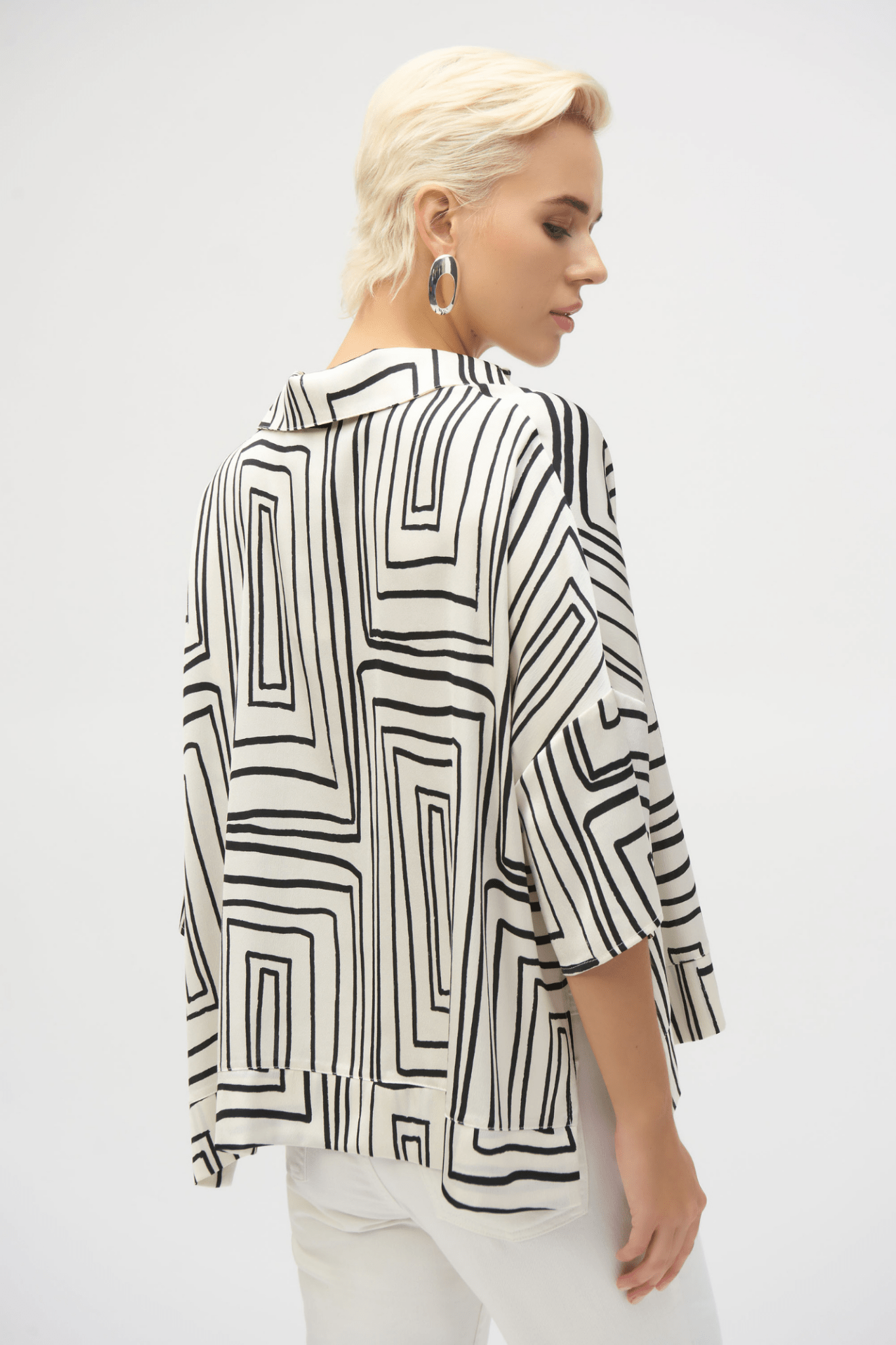 joseph-ribkoff-252060-cream-black-satin-geometric-print-boxy-top-dotique-1