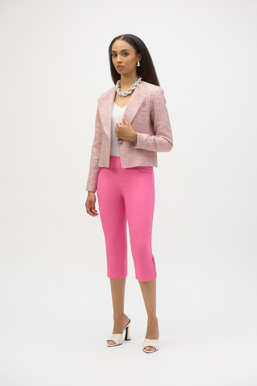 joseph-ribkoff-252192-dotique-bubblegum-pink-millennium-capri-pull-on-pants-guipure-dotique-1