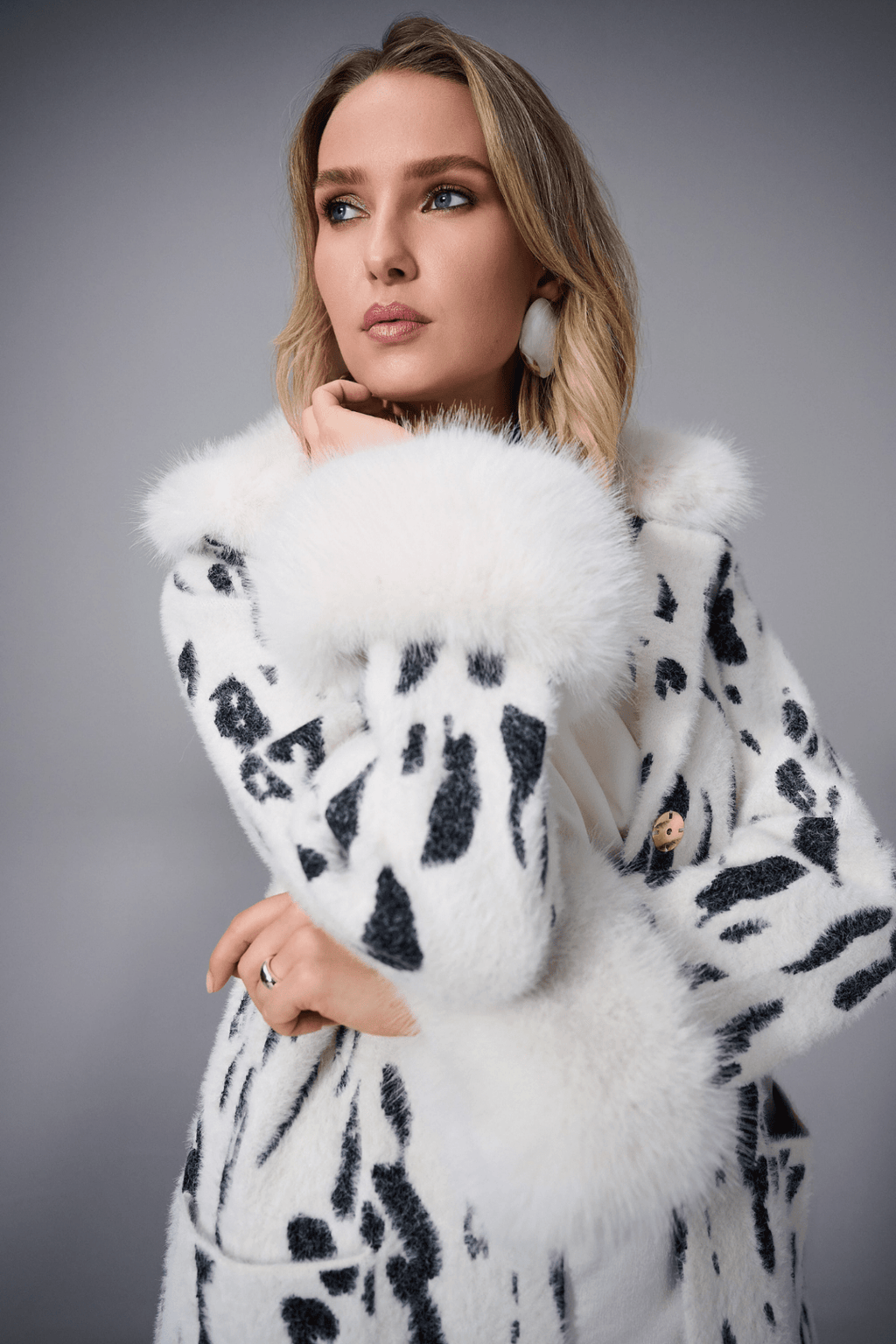  Joseph Ribkoff animal print feather yarn coat with faux fur collar and cuffs – Dotique