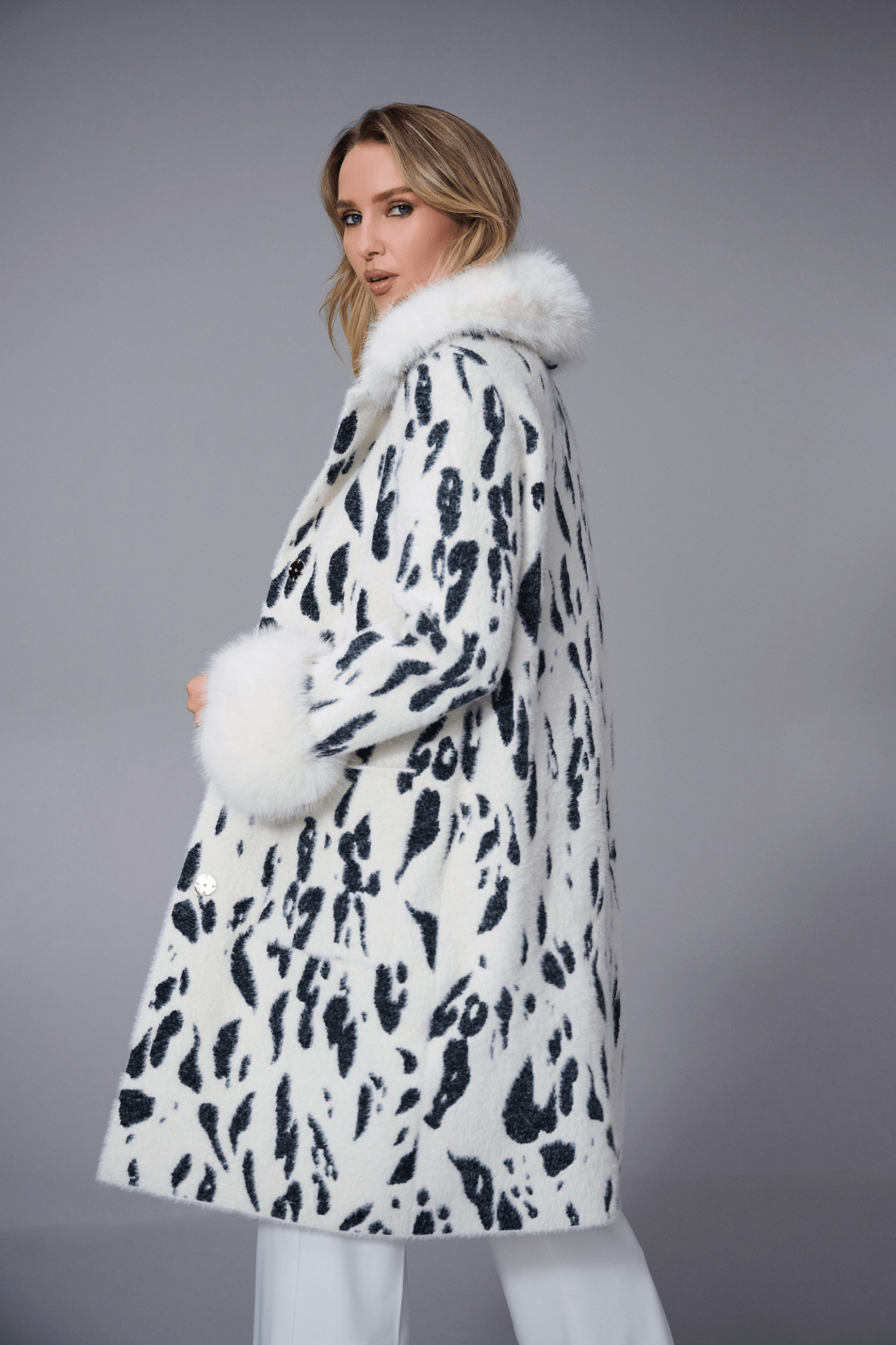  Joseph Ribkoff animal print feather yarn coat with faux fur collar and cuffs – Dotique