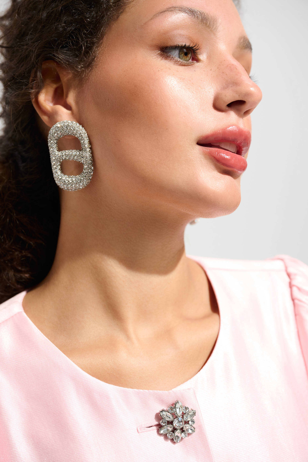 Women’s Joseph Ribkoff Petal Pink tailored jacket in soft stretch fabric.