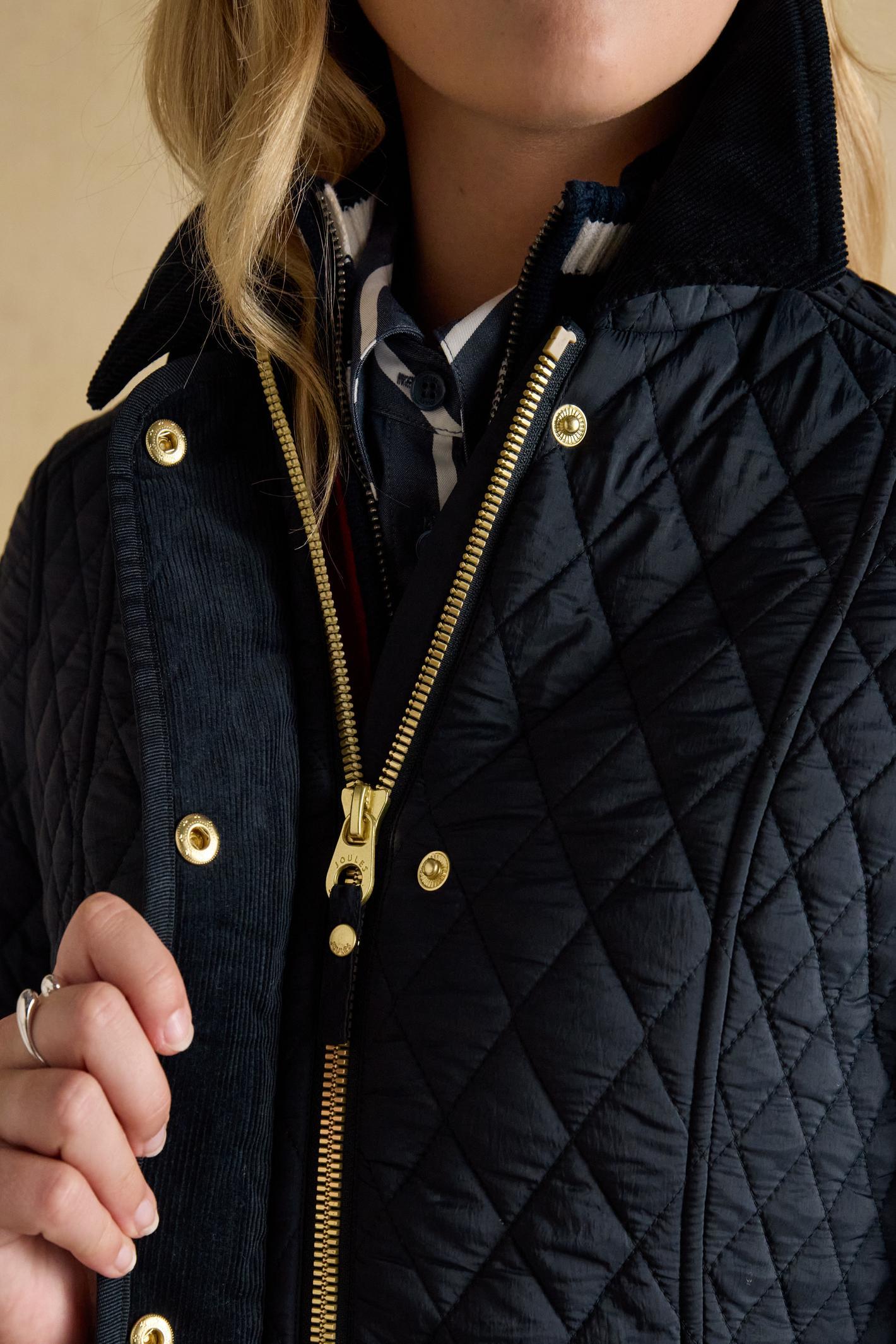 Elegant and practical, the Joules Highclere quilted jacket is designed to handle light showers while maintaining a smart, flattering silhouette. Shop Joules at Dotique.