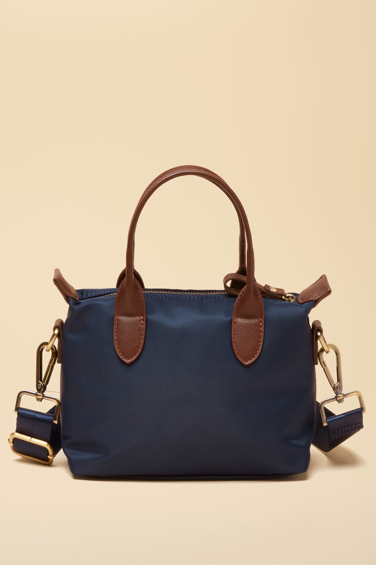A really good everyday bag that does it all. The Edie shopper is roomy without feeling bulky, making it perfect for busy days, weekends away or everyday errands. Shop at Dotique.