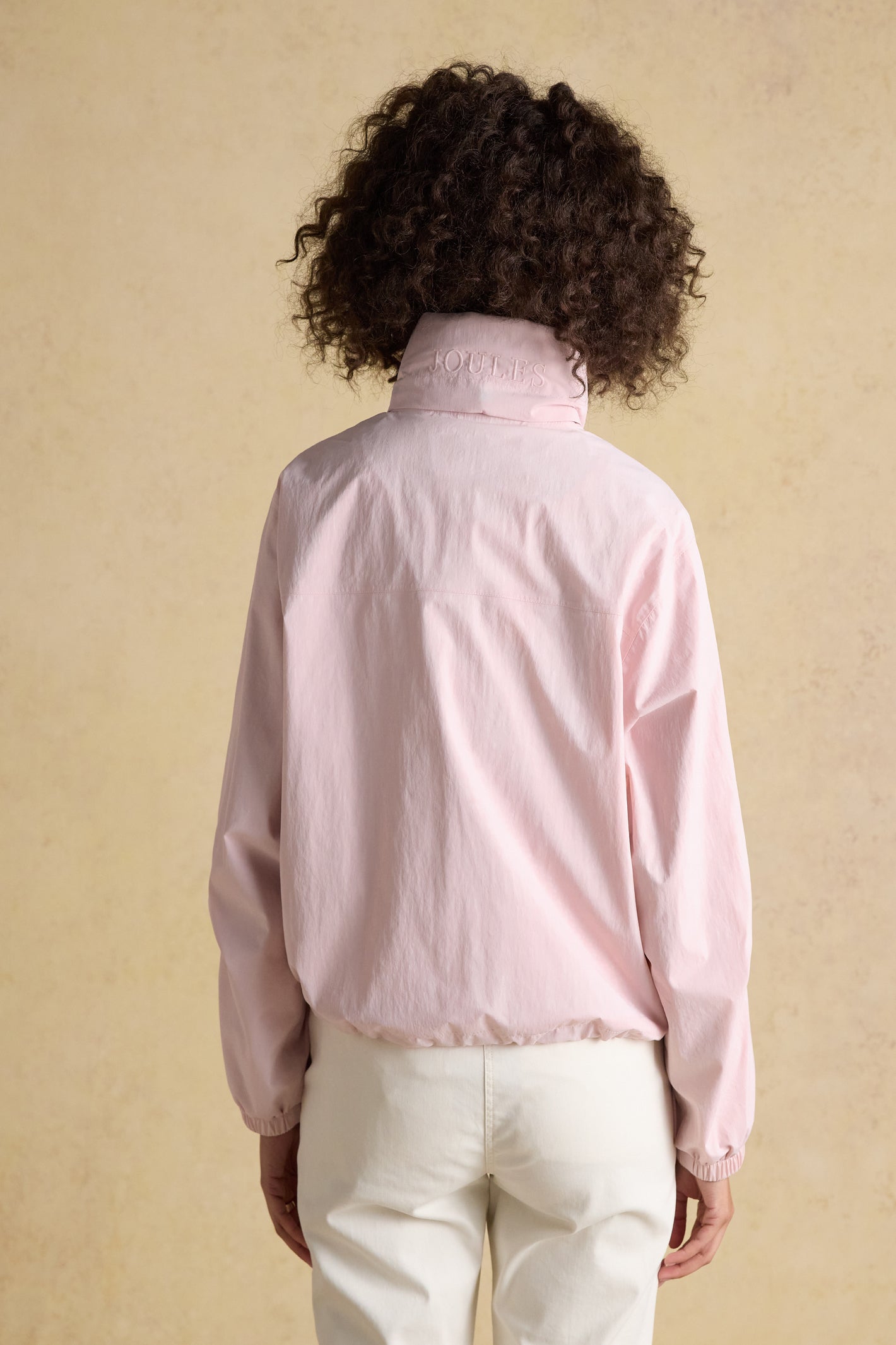 The Joules Hove waterproof windbreaker combines reliable weather protection with a modern, sporty look. Shop Joules at Dotique.