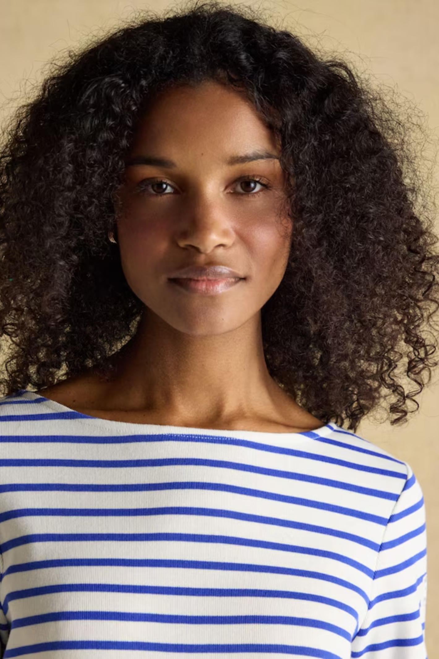Shop the Joules Harbour blue and white stripe boat neck top — a heritage-inspired relaxed fit in soft cotton jersey, perfect for everyday styling with dresses, jeans or chinos.