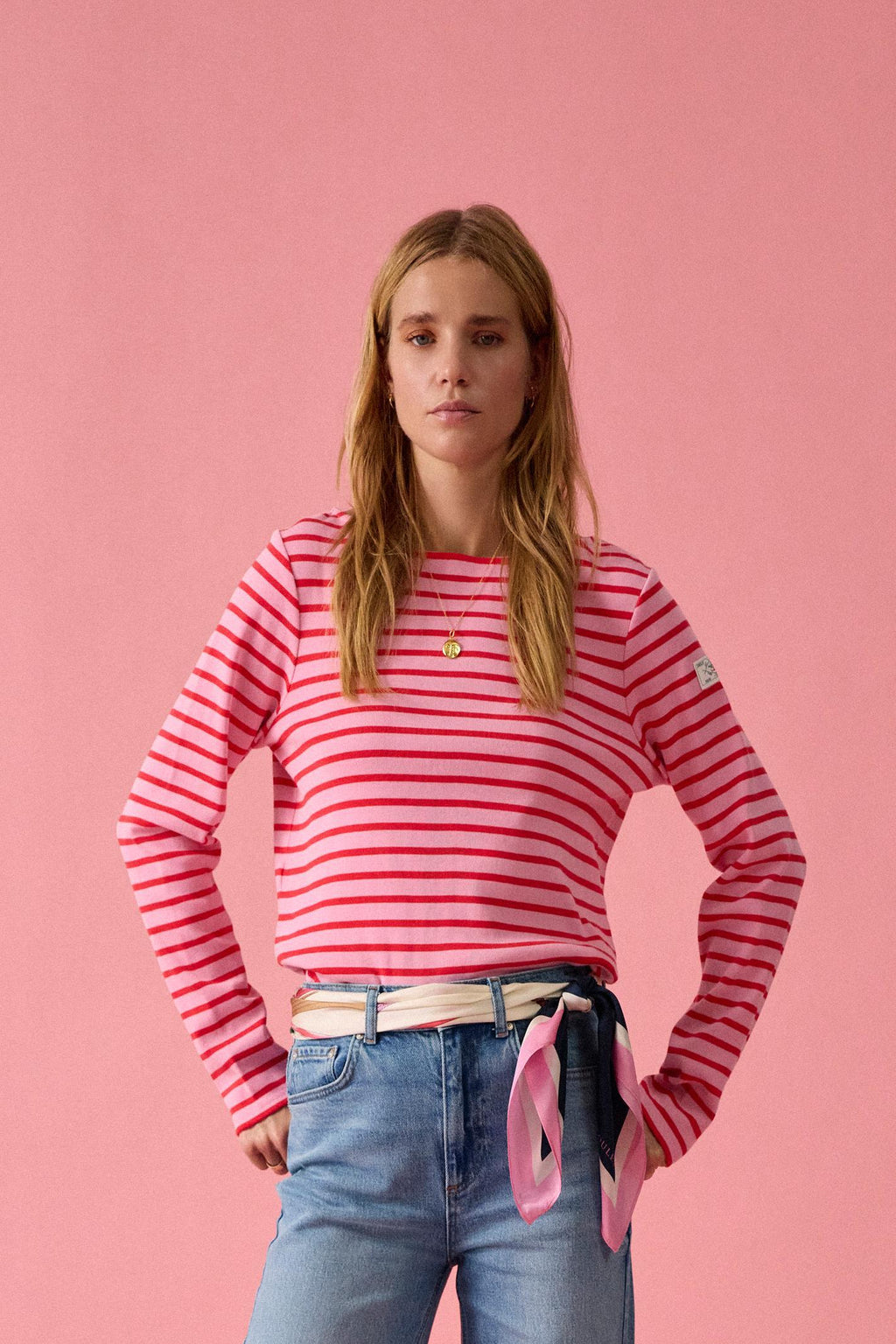 A timeless classic with a fresh pop of colour, the Joules Harbour Breton top in pink and red stripe is one of those pieces that never dates. Shop Joules at Dotique.