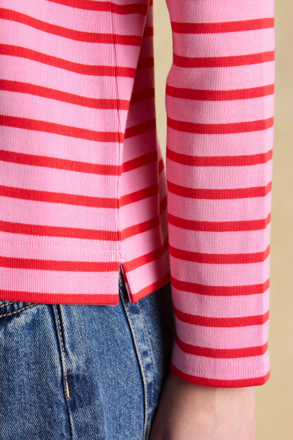 A timeless classic with a fresh pop of colour, the Joules Harbour Breton top in pink and red stripe is one of those pieces that never dates. Shop Joules at Dotique.