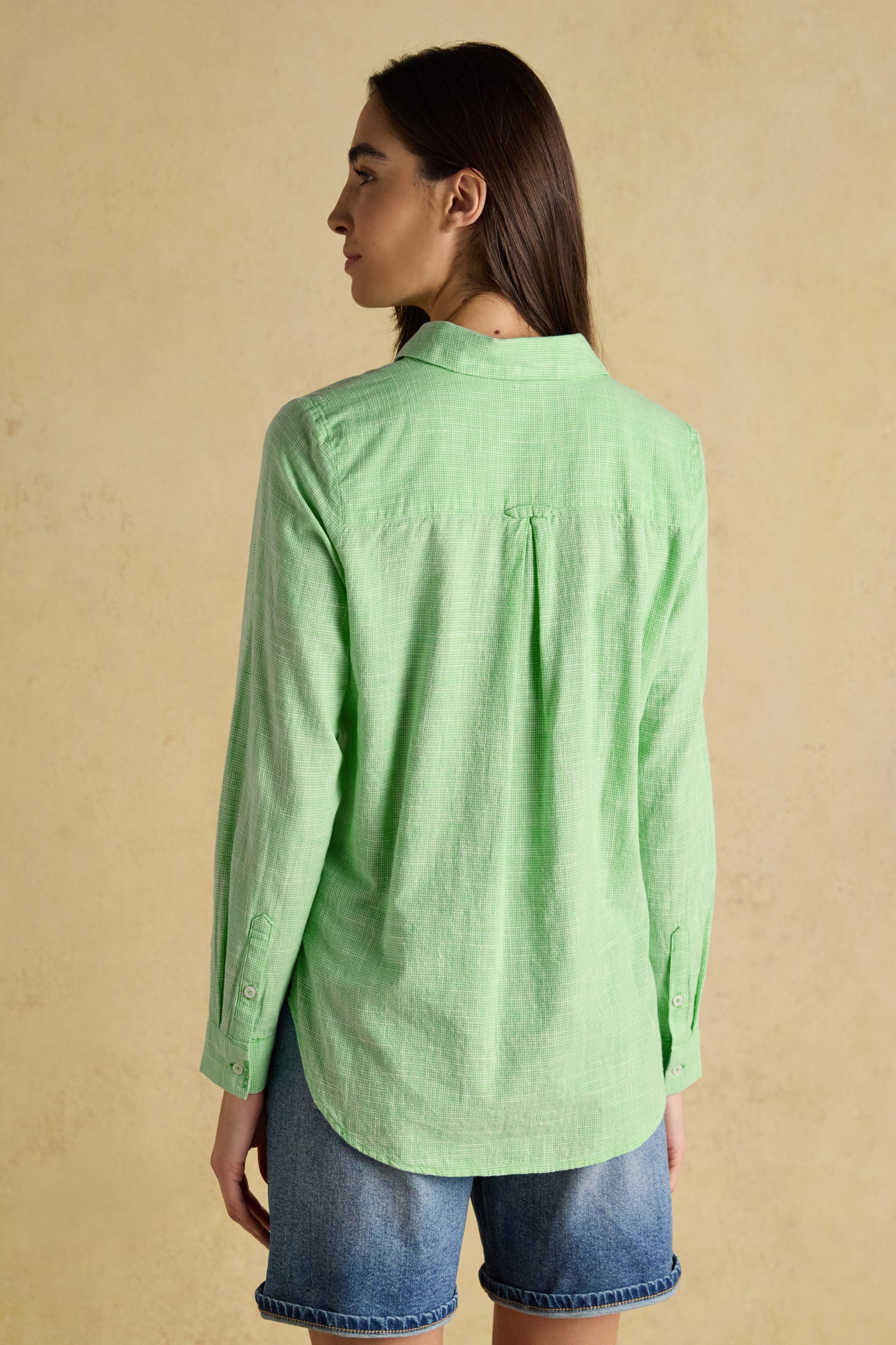 The Joules Ida shirt is one of those easy pieces you’ll find yourself reaching for again and again. Made from 100% cotton, it has a relaxed, slightly tapered shape that skims the body without feeling oversized, making it flattering as well as comfortable. Shop Joules at Dotique.