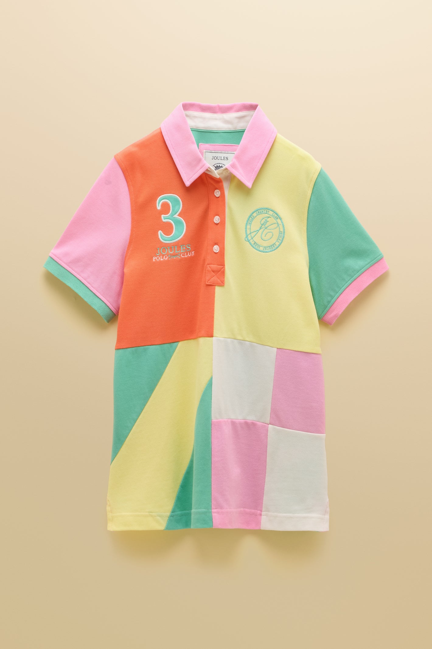 Classic with a nod to equestrian style, the Joules Beaufort polo shirt brings heritage details into everyday dressing. Shop Joules at Dotique.