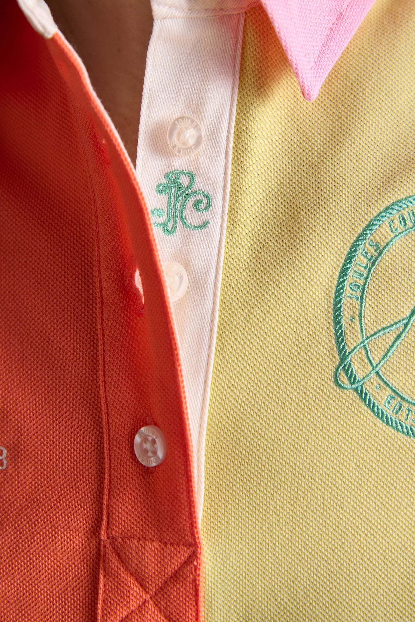 Classic with a nod to equestrian style, the Joules Beaufort polo shirt brings heritage details into everyday dressing. Shop Joules at Dotique.