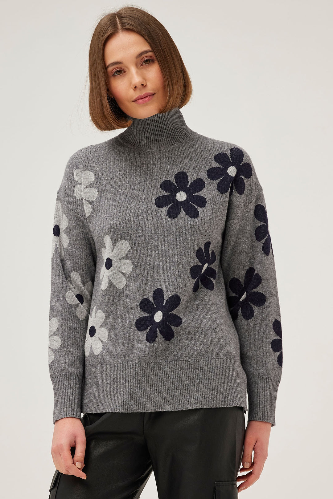 Leo & Ugo Jumper Flower Pattern Turtle Neck Grey Navy AW430