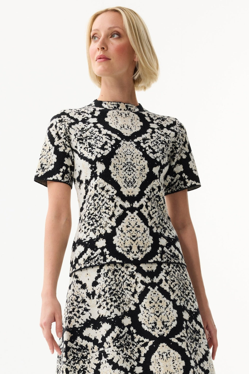 Leo & Ugo KH975 Black White Pattern Short Sleeve Knit Top - Dotique - Leo & Ugo