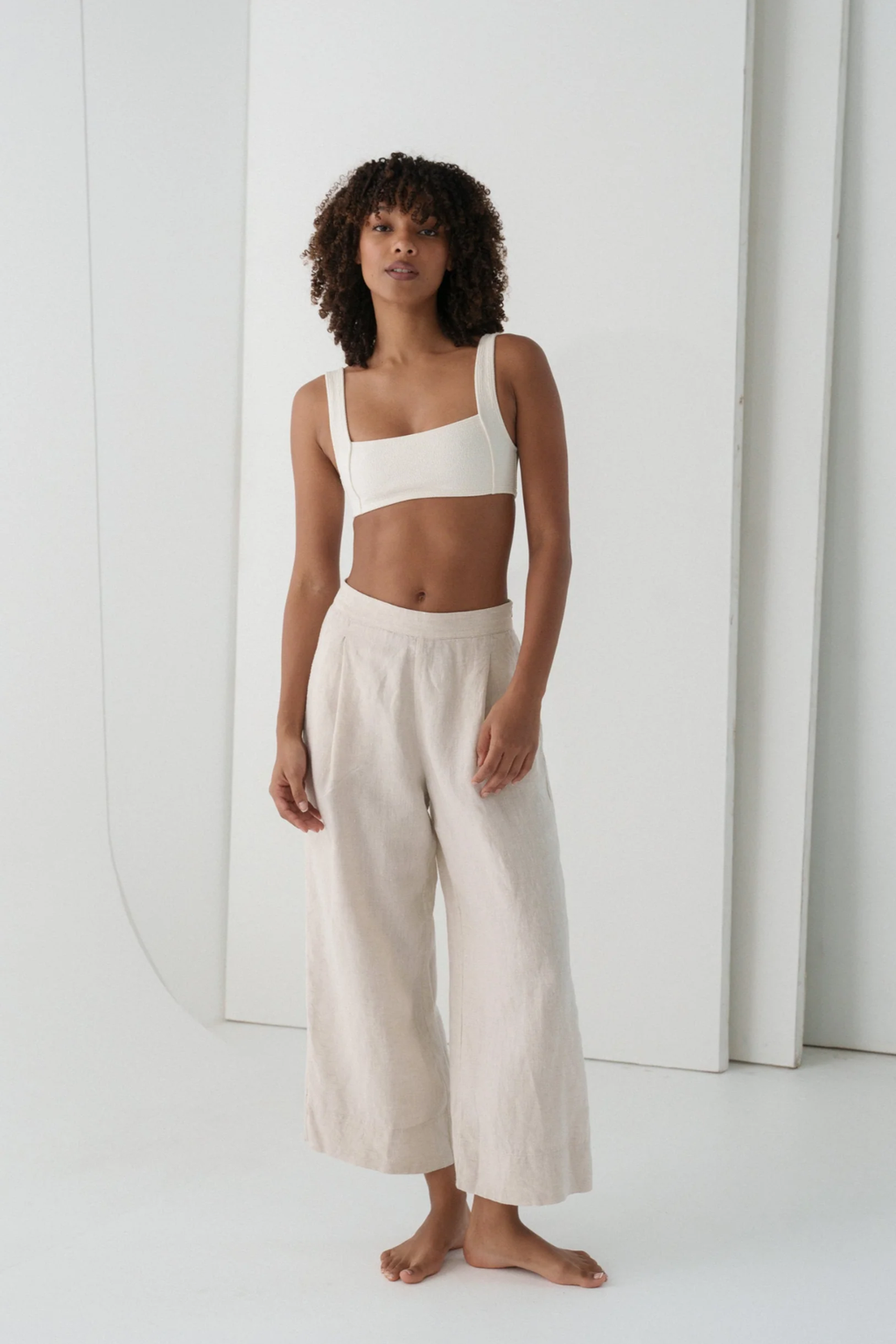 Lilly Pilly LPW23-P002 Ivy Linen Crop Trousers Oatmeal styled on model, shop Lilly Pilly at Dotique.