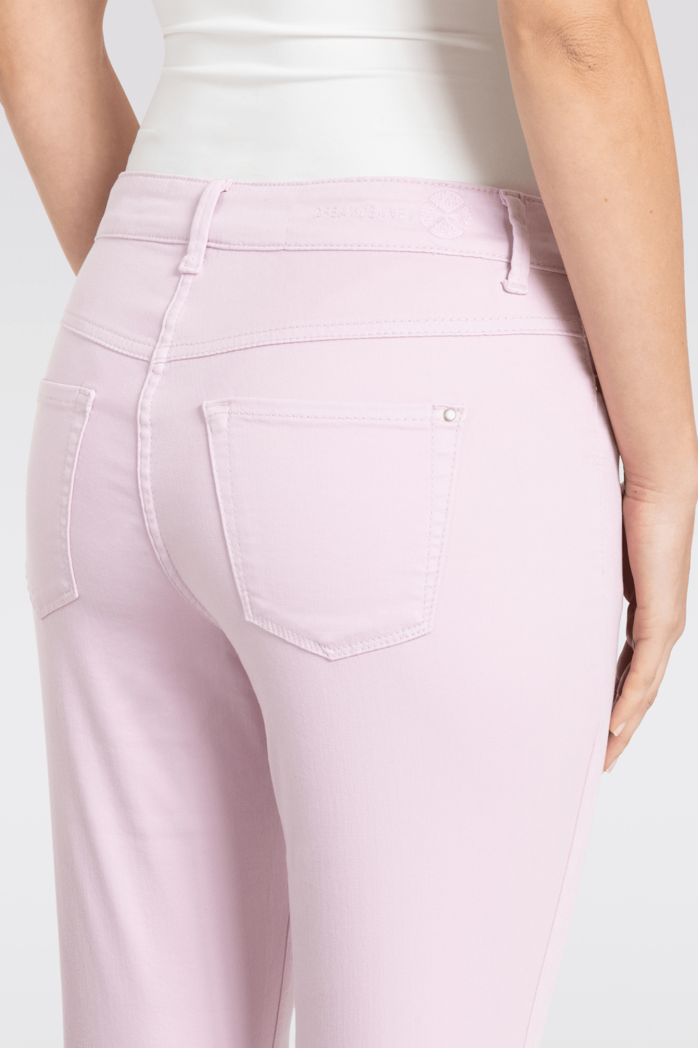 MAC Dream Chic Jeans (L27) in Faded Mauve 5471 - 00 - 0355L - 706R - Dotique