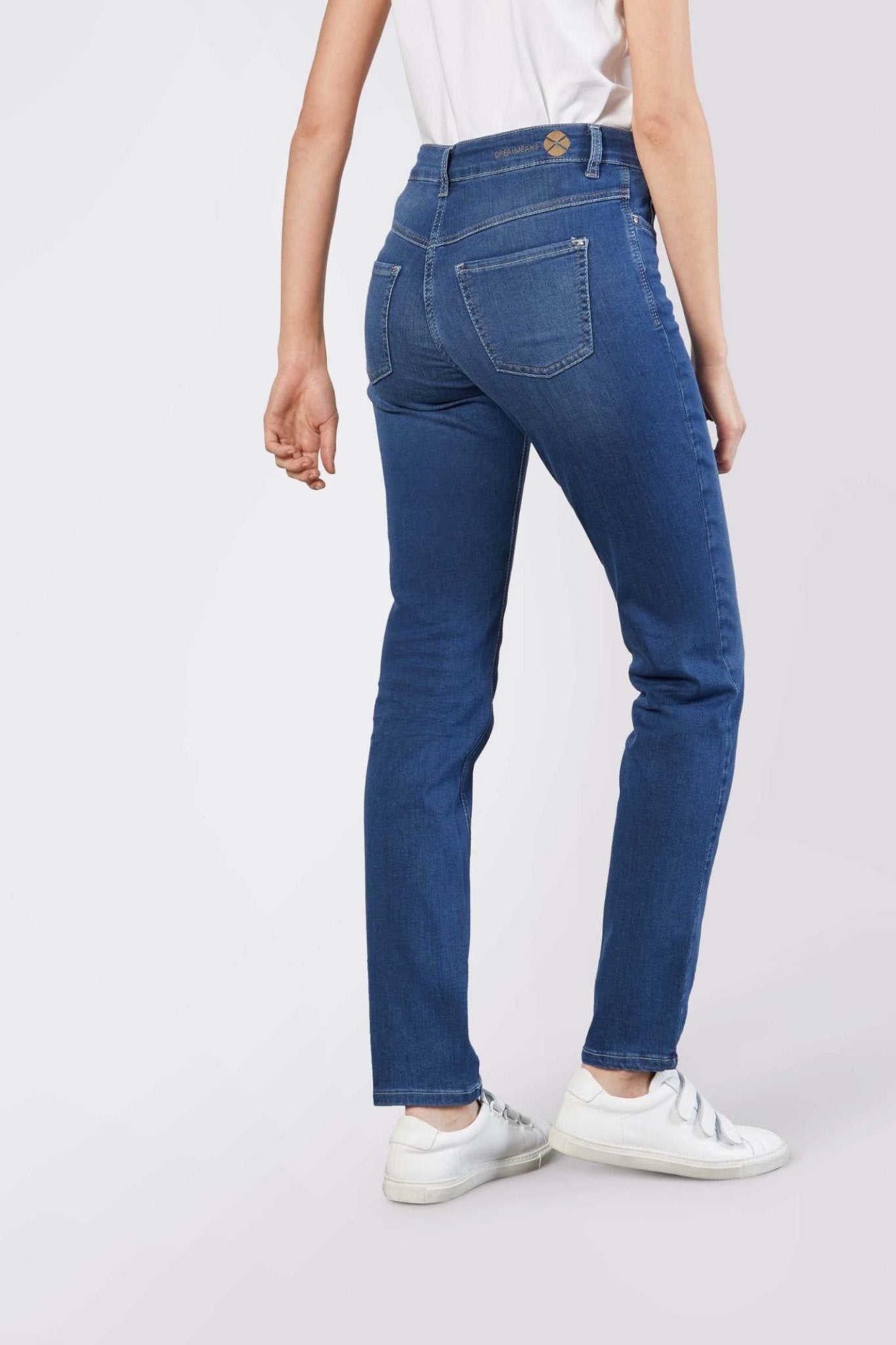 Model wearing MAC Jeans Dream Jeans Mid Blue Authentic Wash 5401-90-D569 by Mac Jeans, shop Mac Jeans at Dotique.