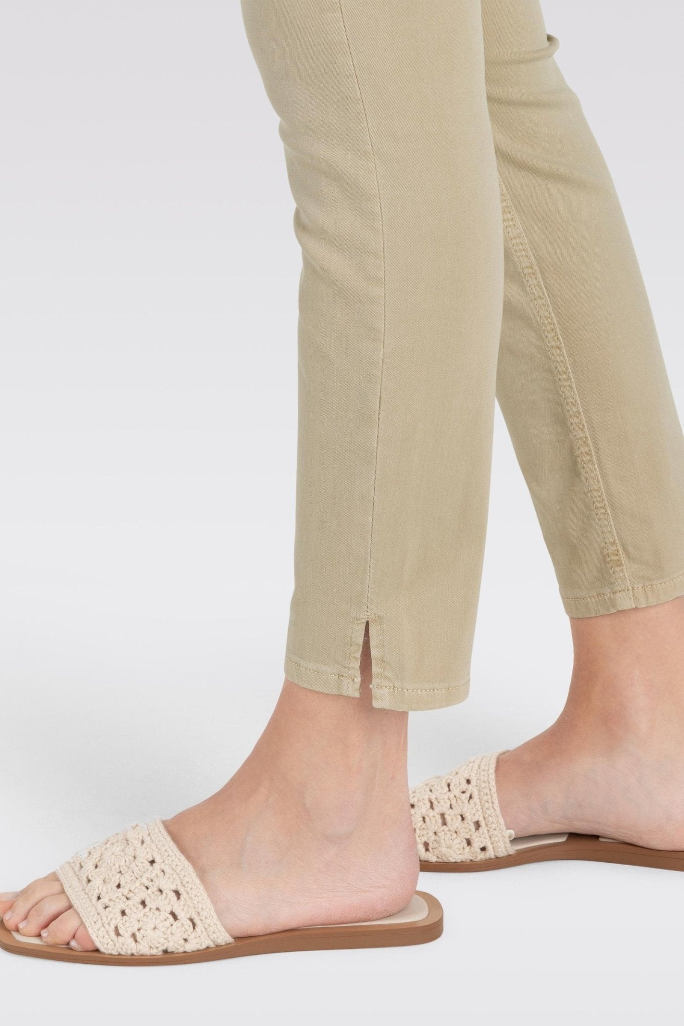 mac-dream-summer-smoothly-beige-jeans-dotique-1