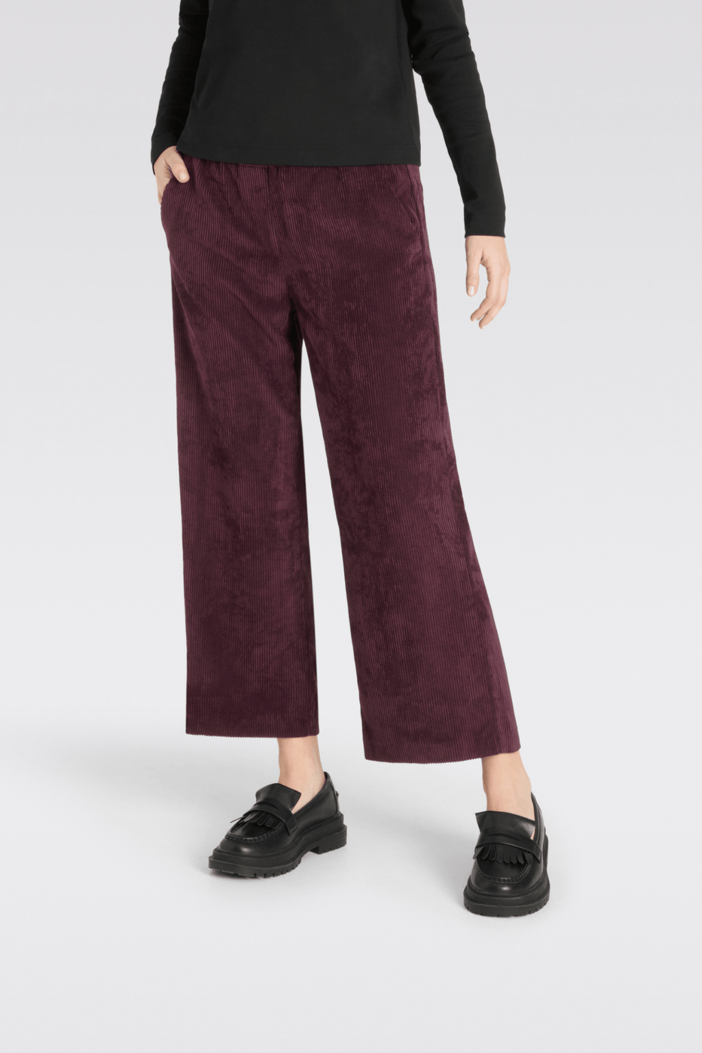 MAC Chiara cropped fluid corduroy trousers in aubergine – Dotique