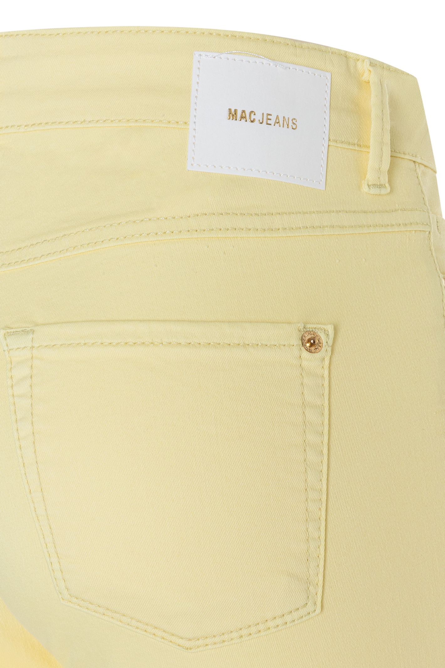 Close-up of the back pocket and label on MAC Jeans Dream Summer Light Sunny Yellow L26 5492-0351-518R by Mac Jeans shop at Dotique