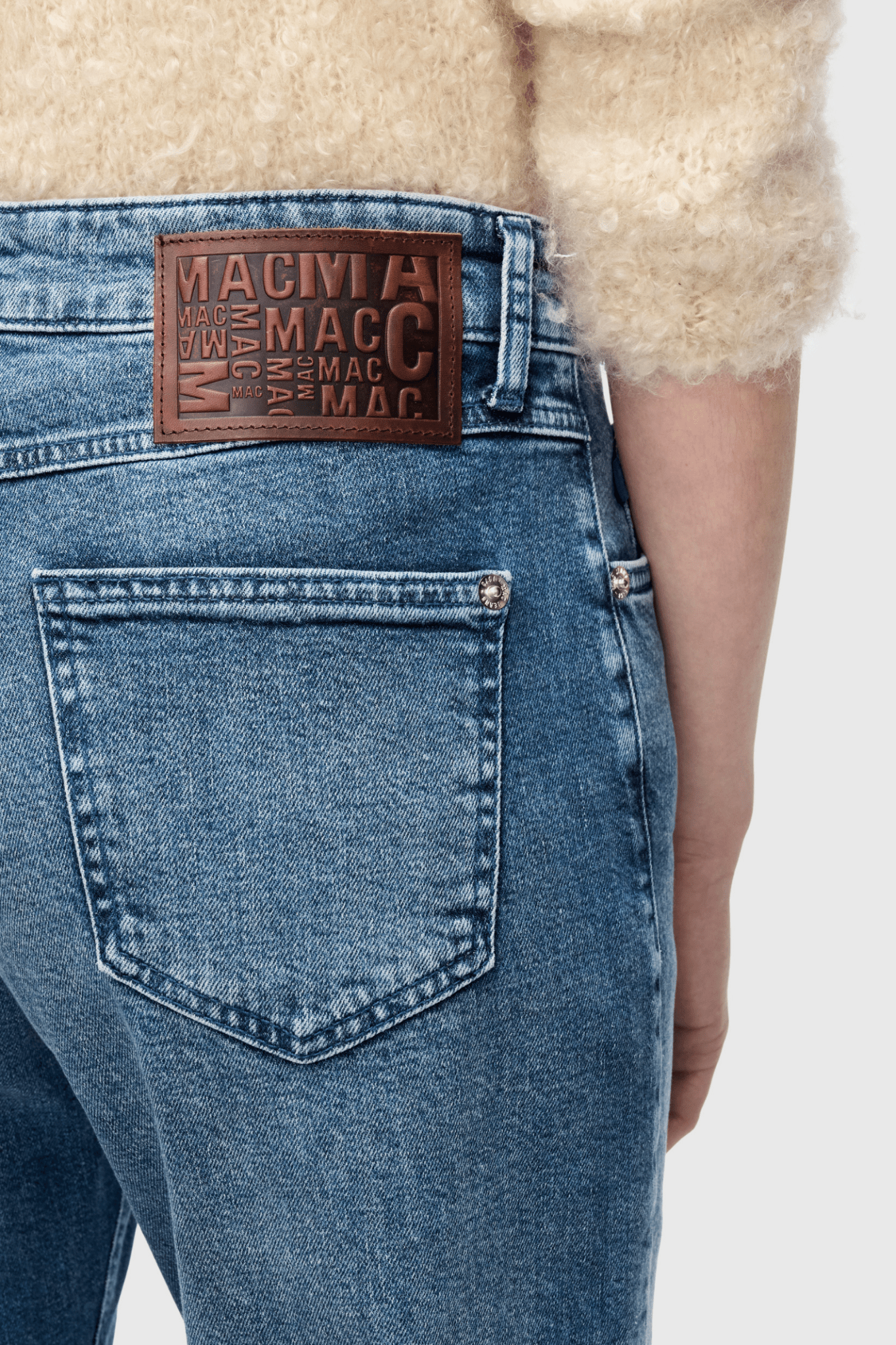 MAC Straight authentic comfort jeans in mid blue random wash – Dotique

