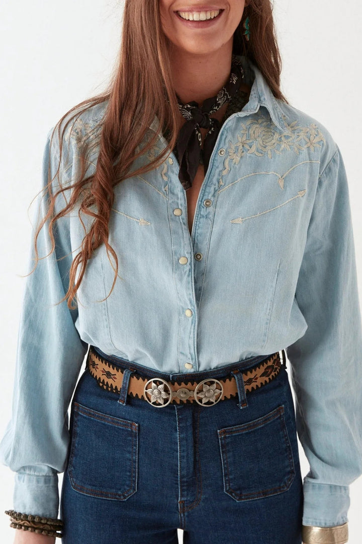 Maison Hotel Texas Sun Austin Blouse Mustang Blue Dotique