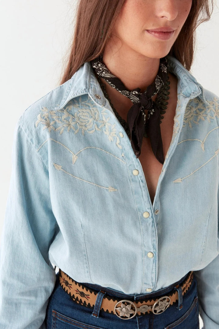 Maison Hotel Texas Sun Austin Blouse Mustang Blue Dotique