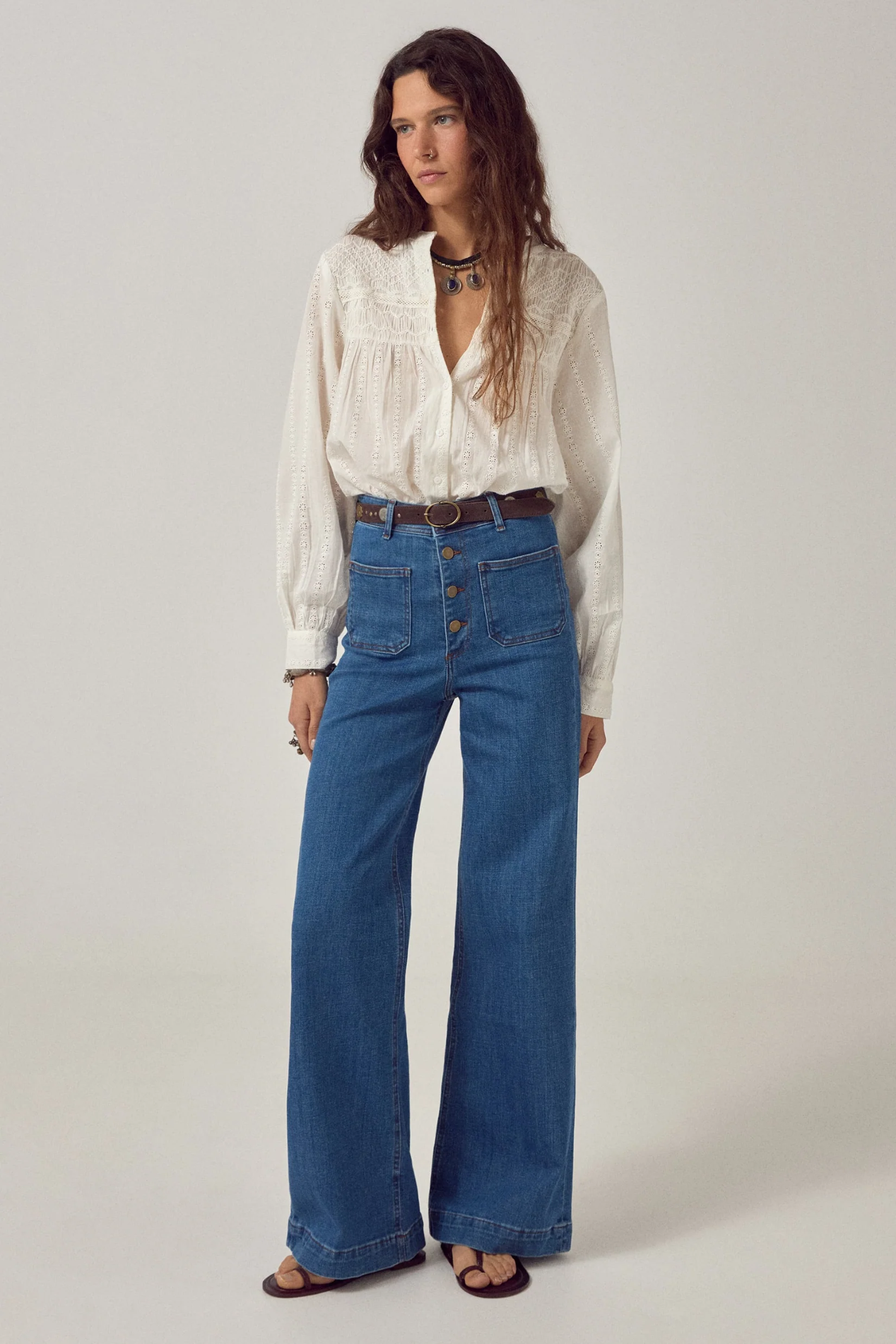 Maison Hotel Paoli Blouse Sapore Di Sale - Bianco worn by model, shop Maison Hotel at Dotique for elegant style.