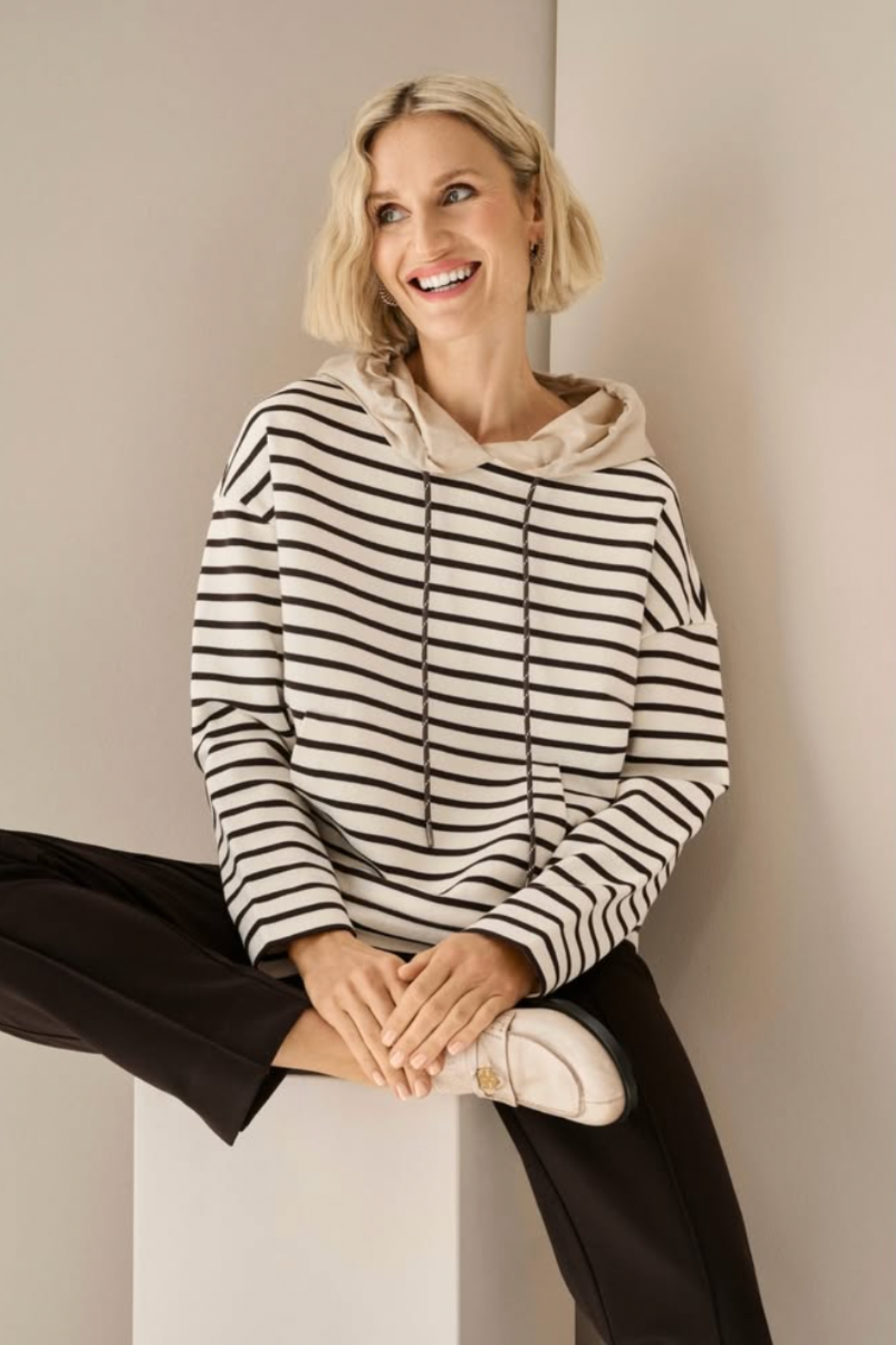 Margittes Striped Hooded Sweatshirt Chocolate Brown and Cream 4003-03-2602