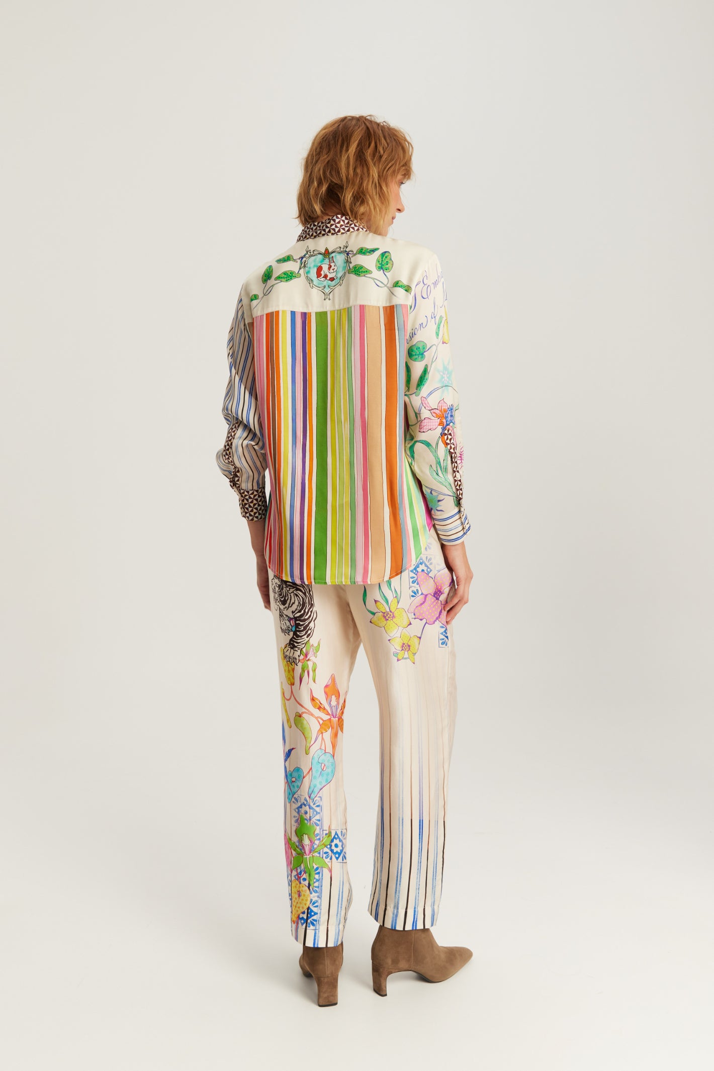 Shop the ME369 Isabel Printed Shirt in Paradiso at Dotique. A relaxed printed shirt in a soft viscose blend with colourful artwork and signature ME369 styling.