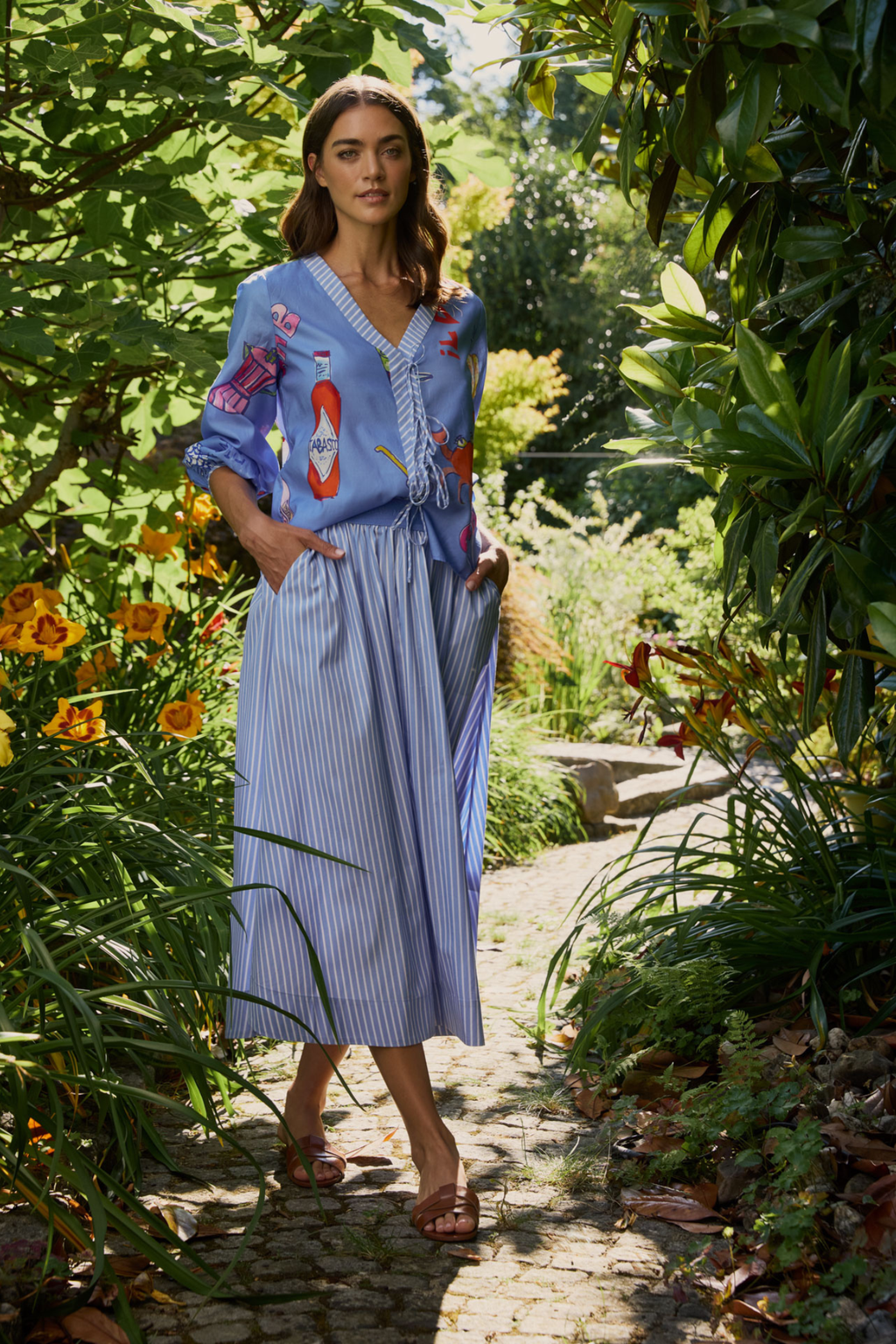 Milano 61-2432-3748 Ocean Print V-Neck Blouse with Bow Placket