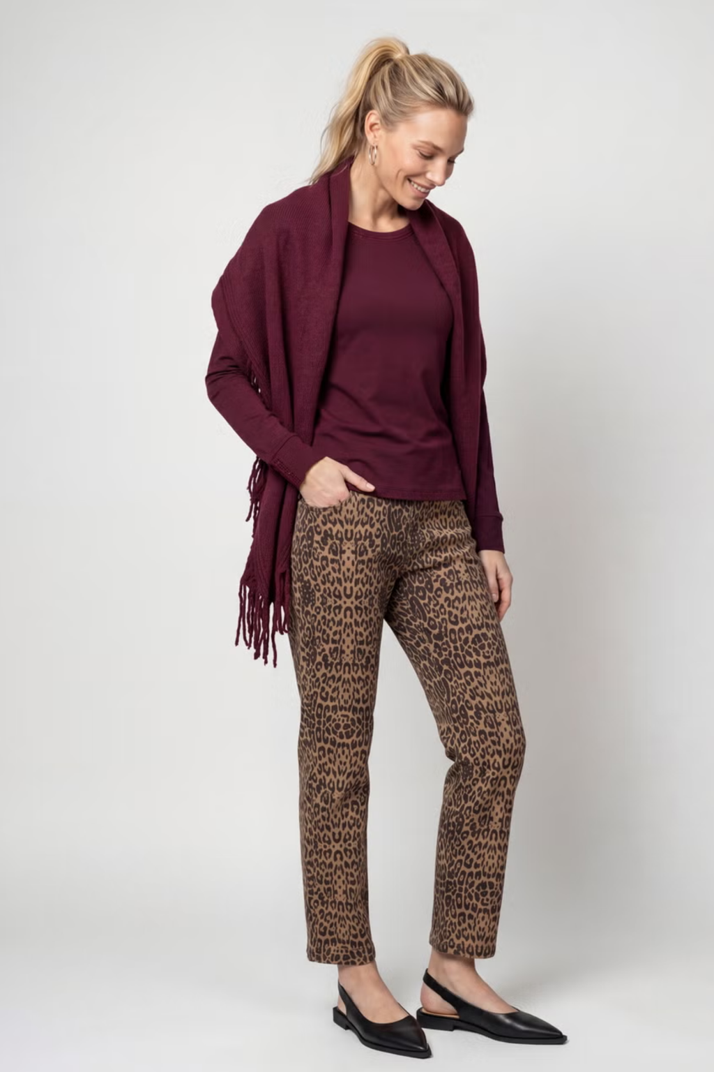 Monari Monari 810053 Rhinestone Long-Sleeved Top – Dark Bordeaux Jumper - Dark Bordeaux. You can Shop Monari at Dotique